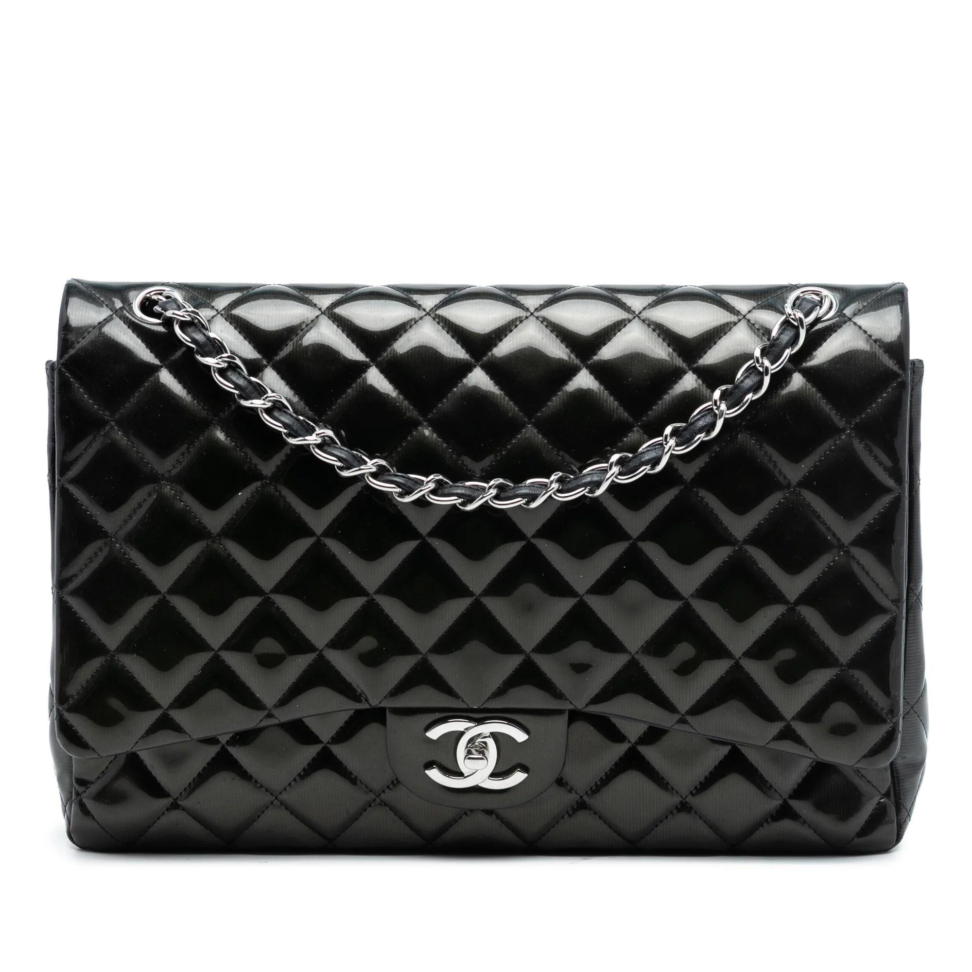 Timeless/Classique patent leather handbag