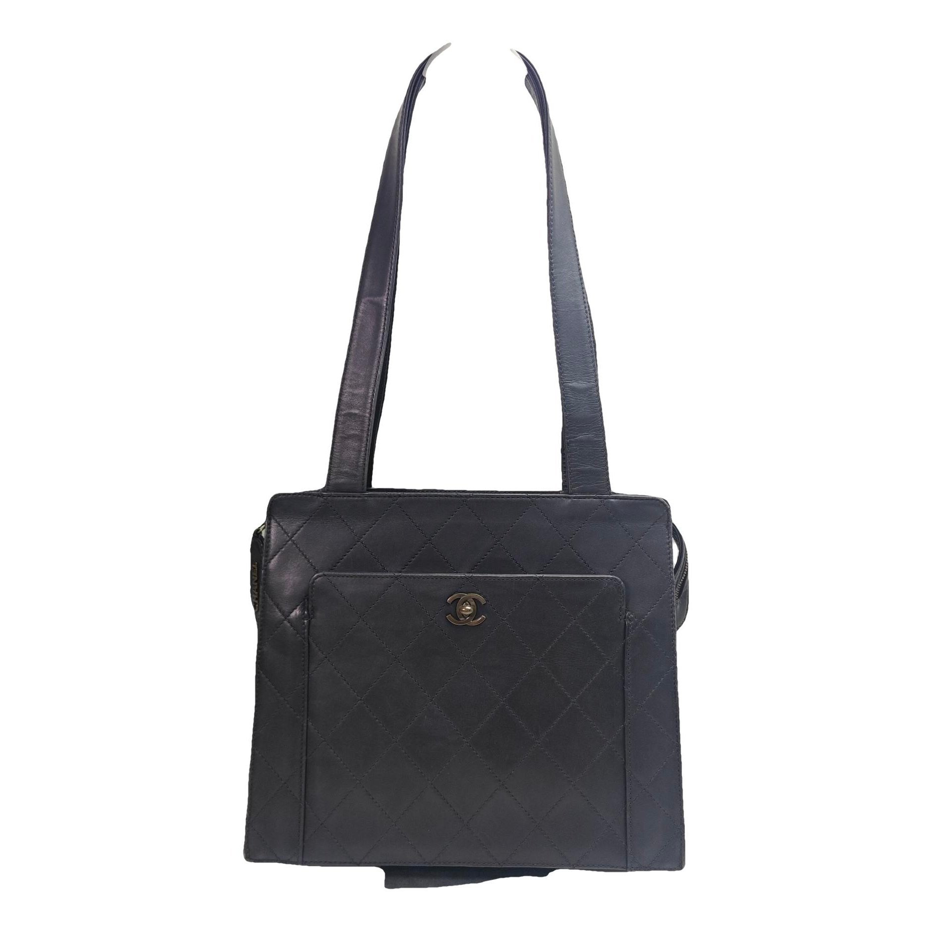 Executive leather tote