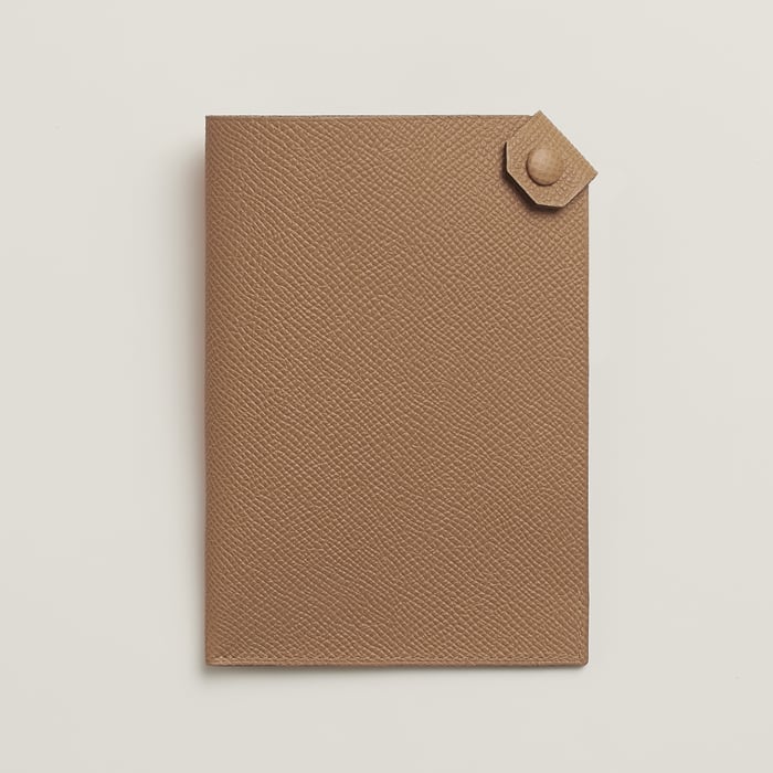 Alezan Tarmac Passport Holder