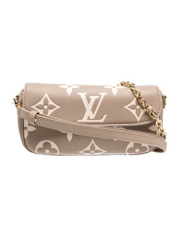 Monogram Giant Ivy Wallet on Chain