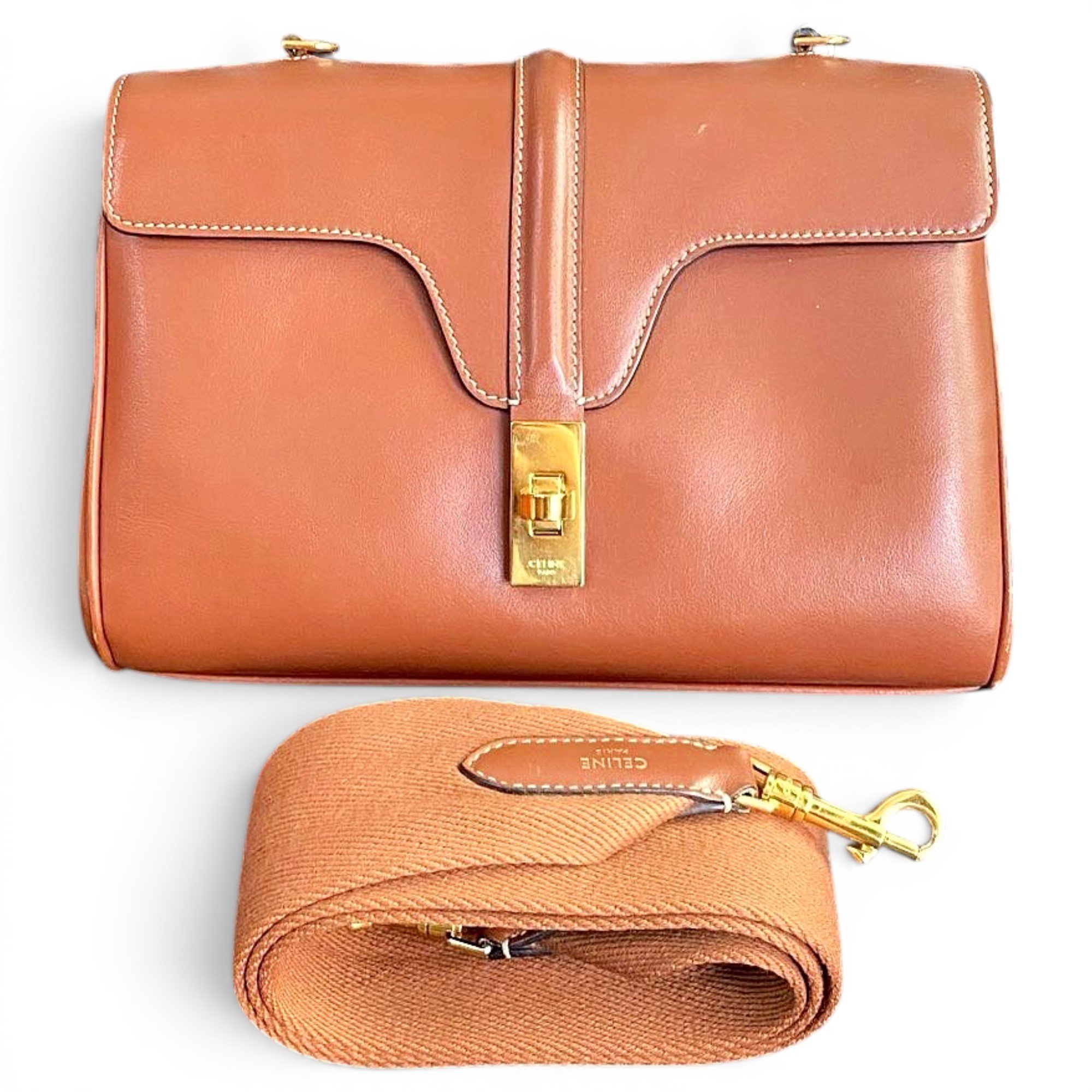 Sac 16 leather handbag