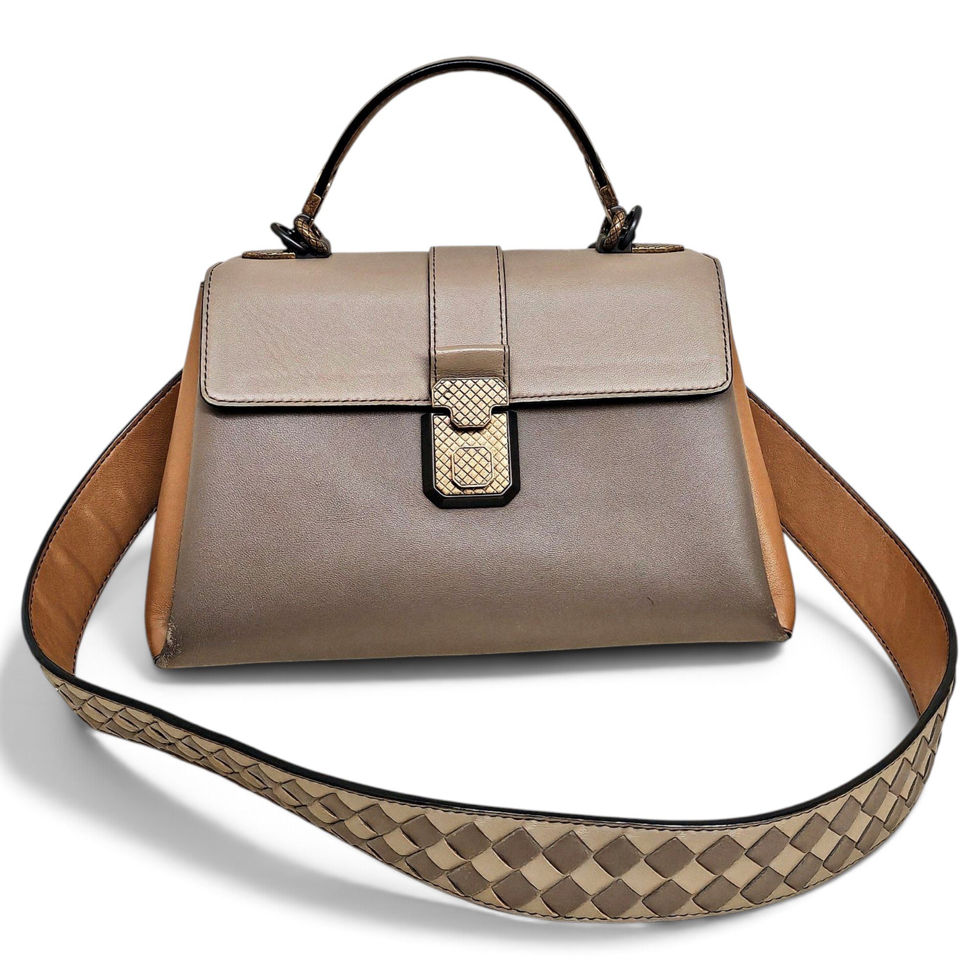 Leather handbag
