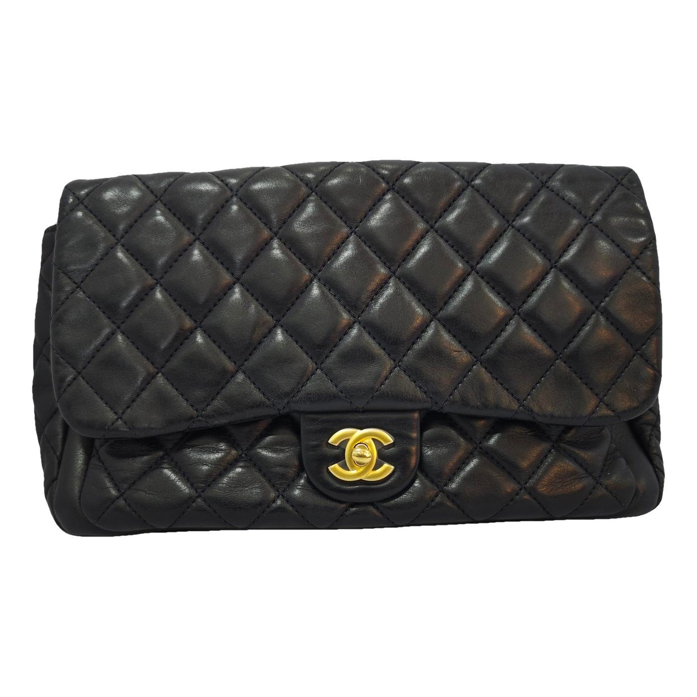 Timeless/Classique leather crossbody bag
