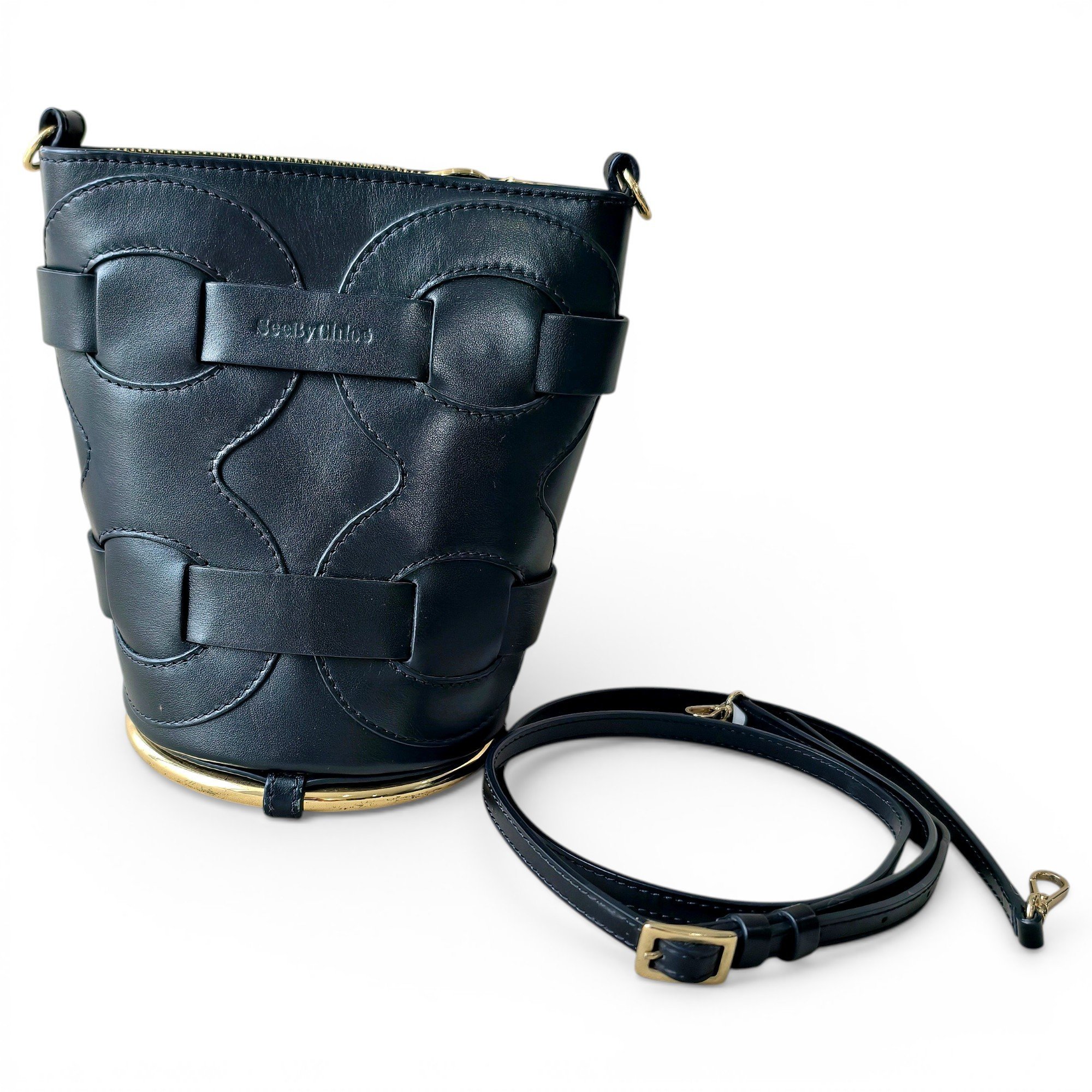Leather handbag