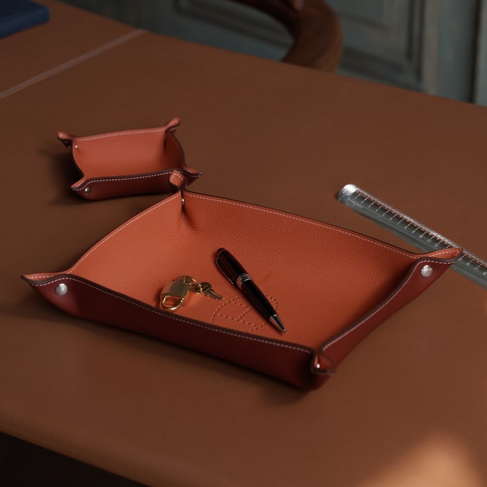 Mises Et Relances H Evelyne Mail Tray