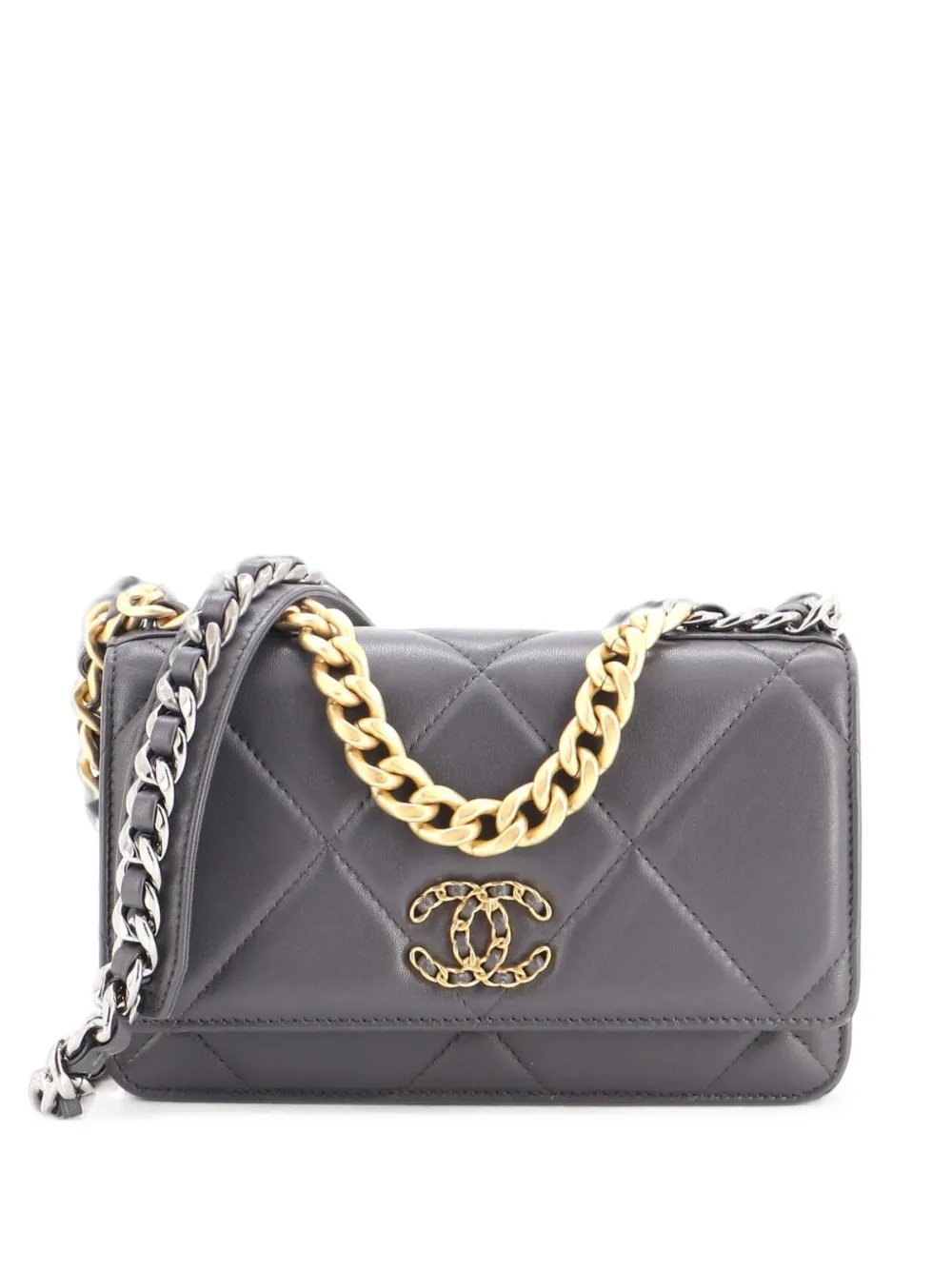 19 Wallet on Chain Quilted Goatskin crossbody bag