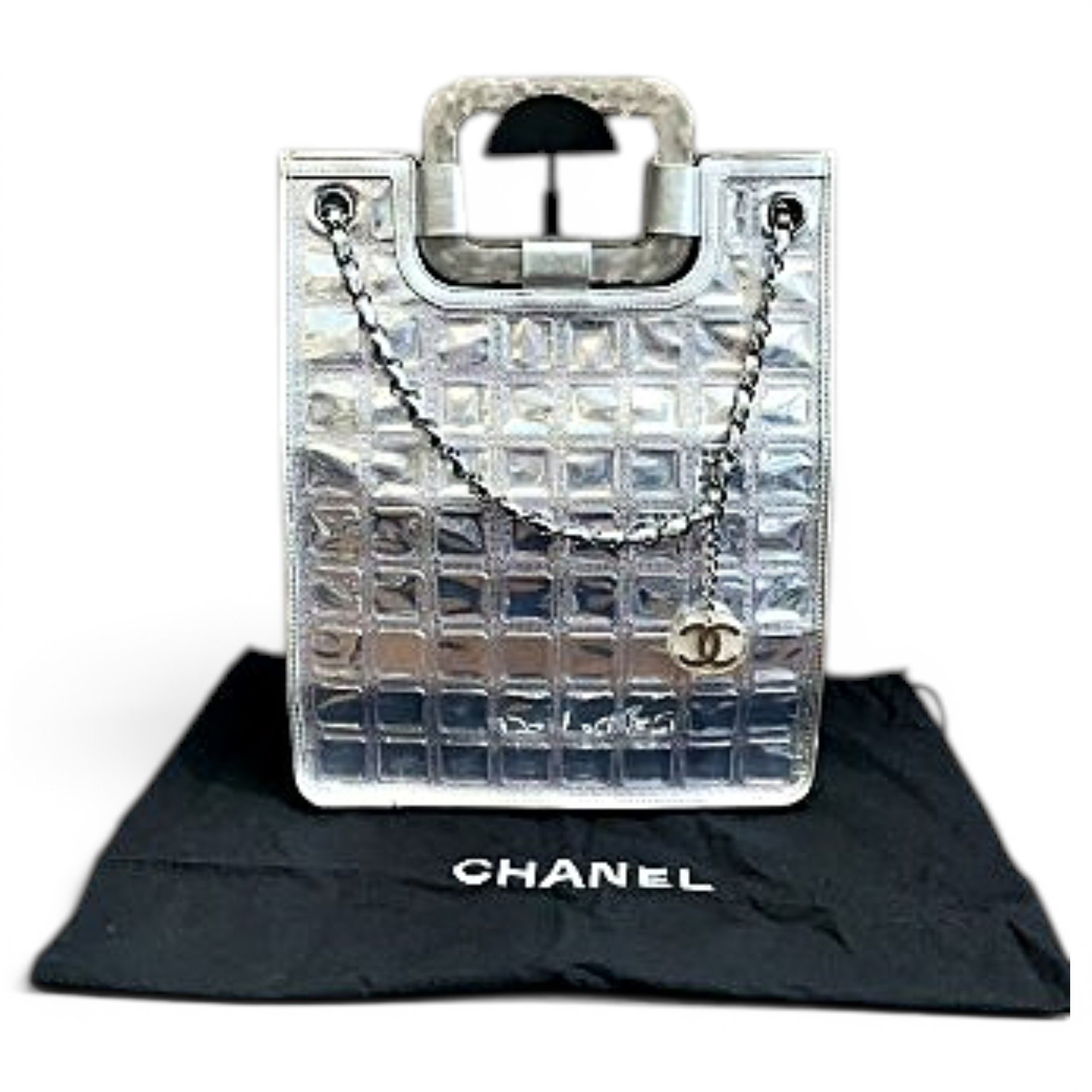Leather tote
