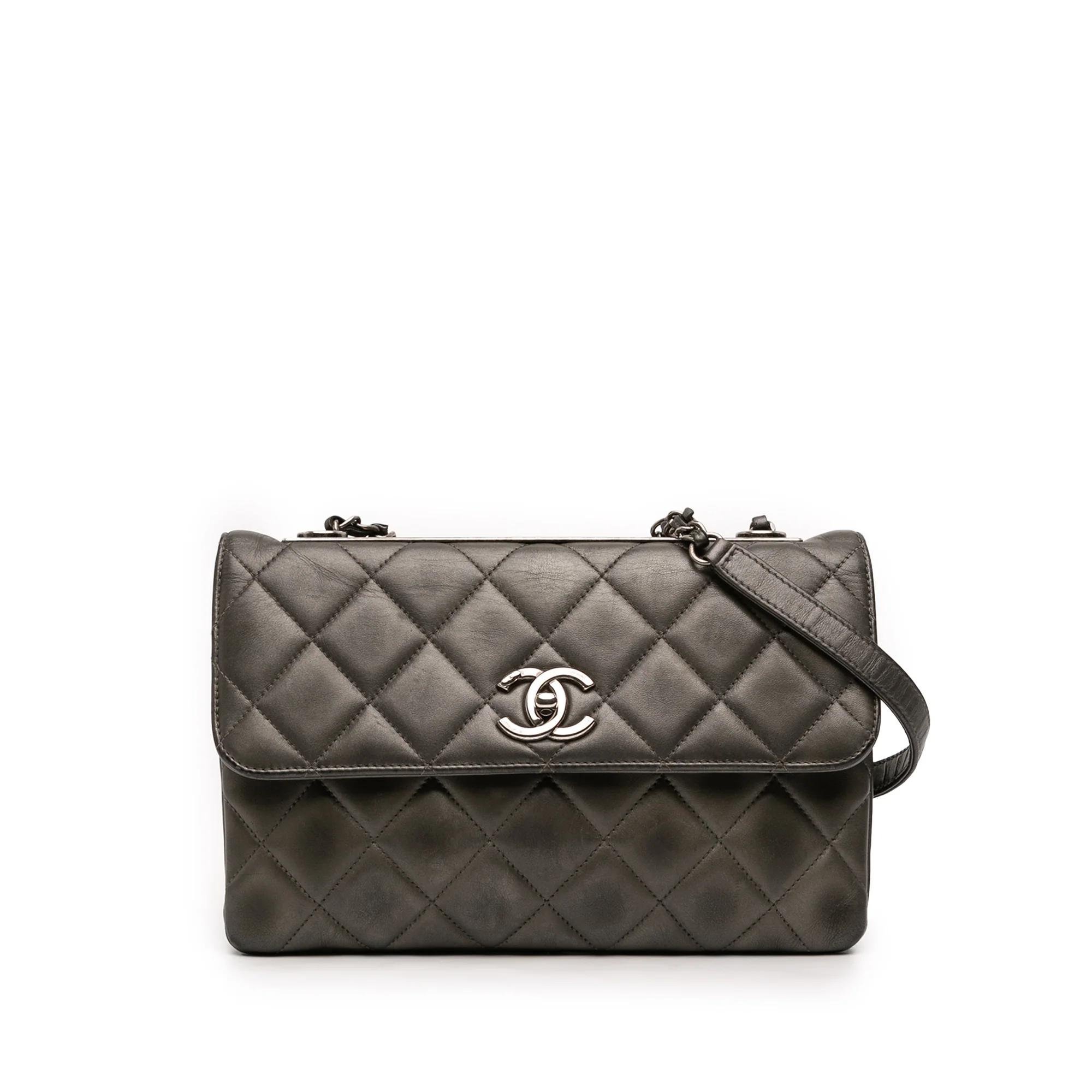 Trendy CC leather handbag