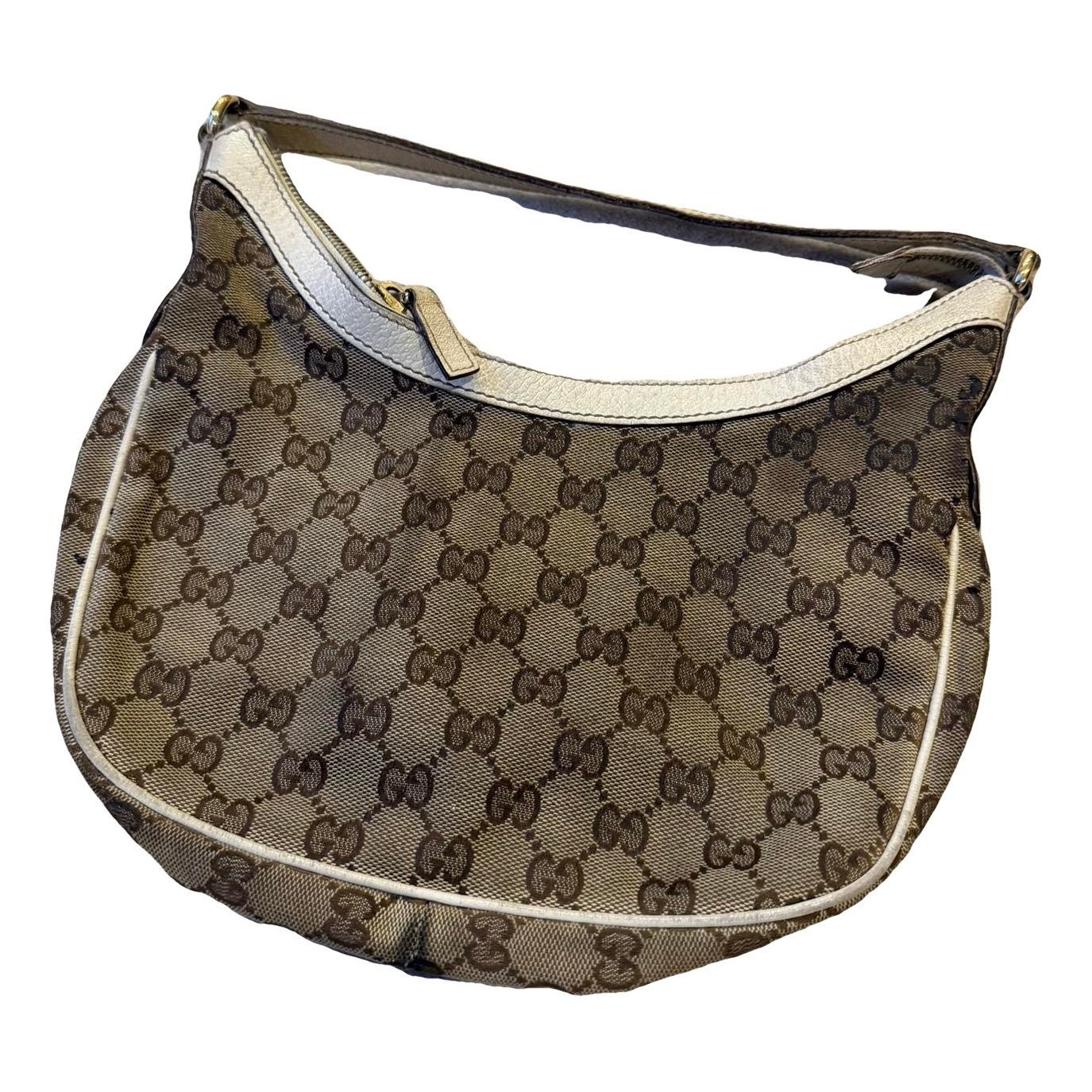 Cloth clutch bag