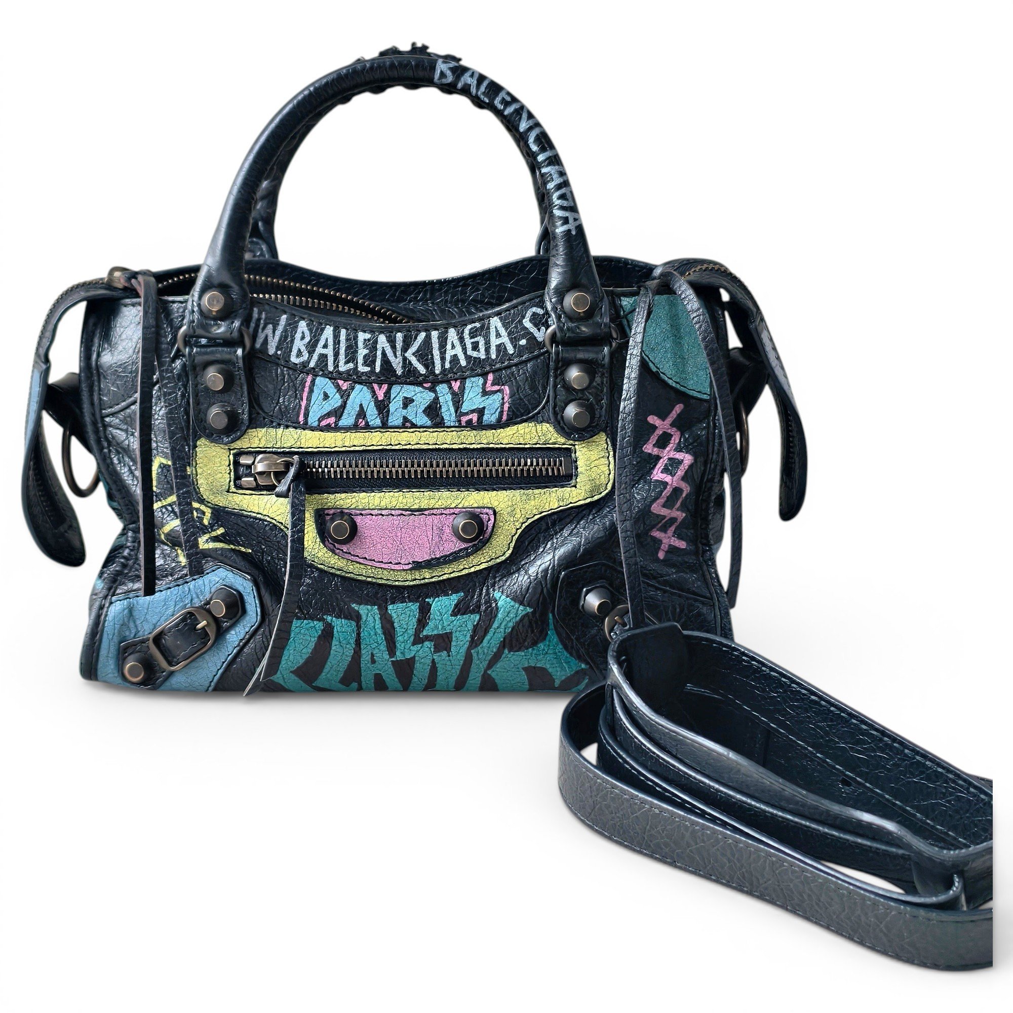 City leather handbag
