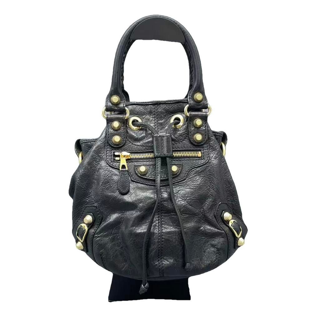 Leather handbag