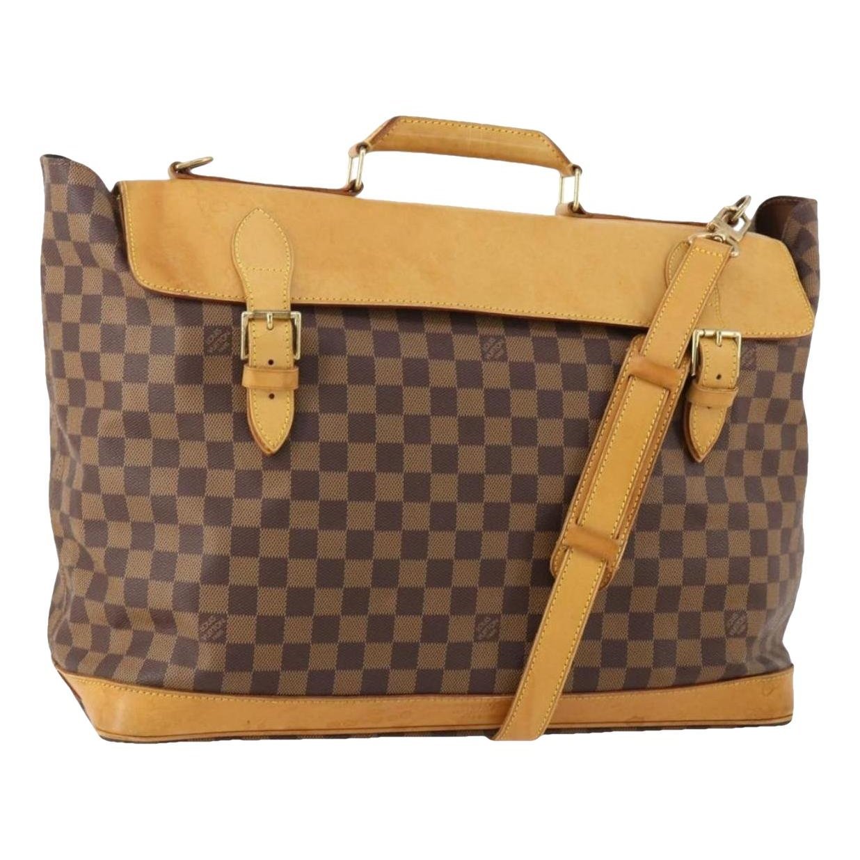 Leather travel bag