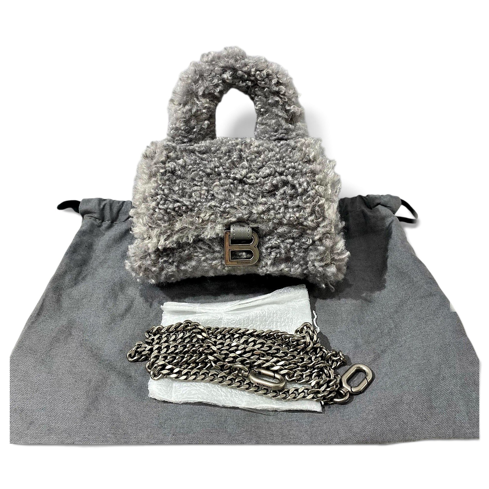 Hourglass handbag