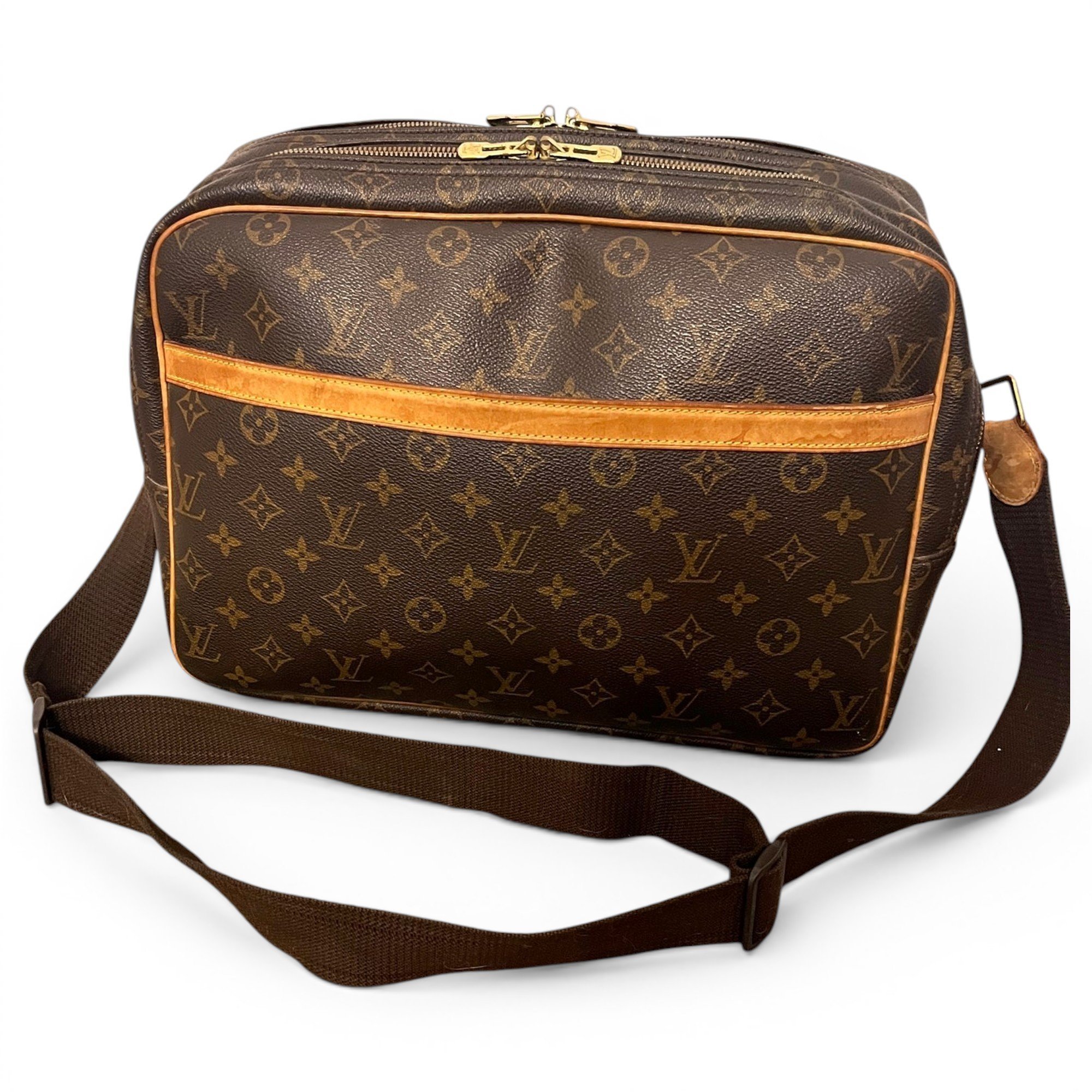 Leather travel bag