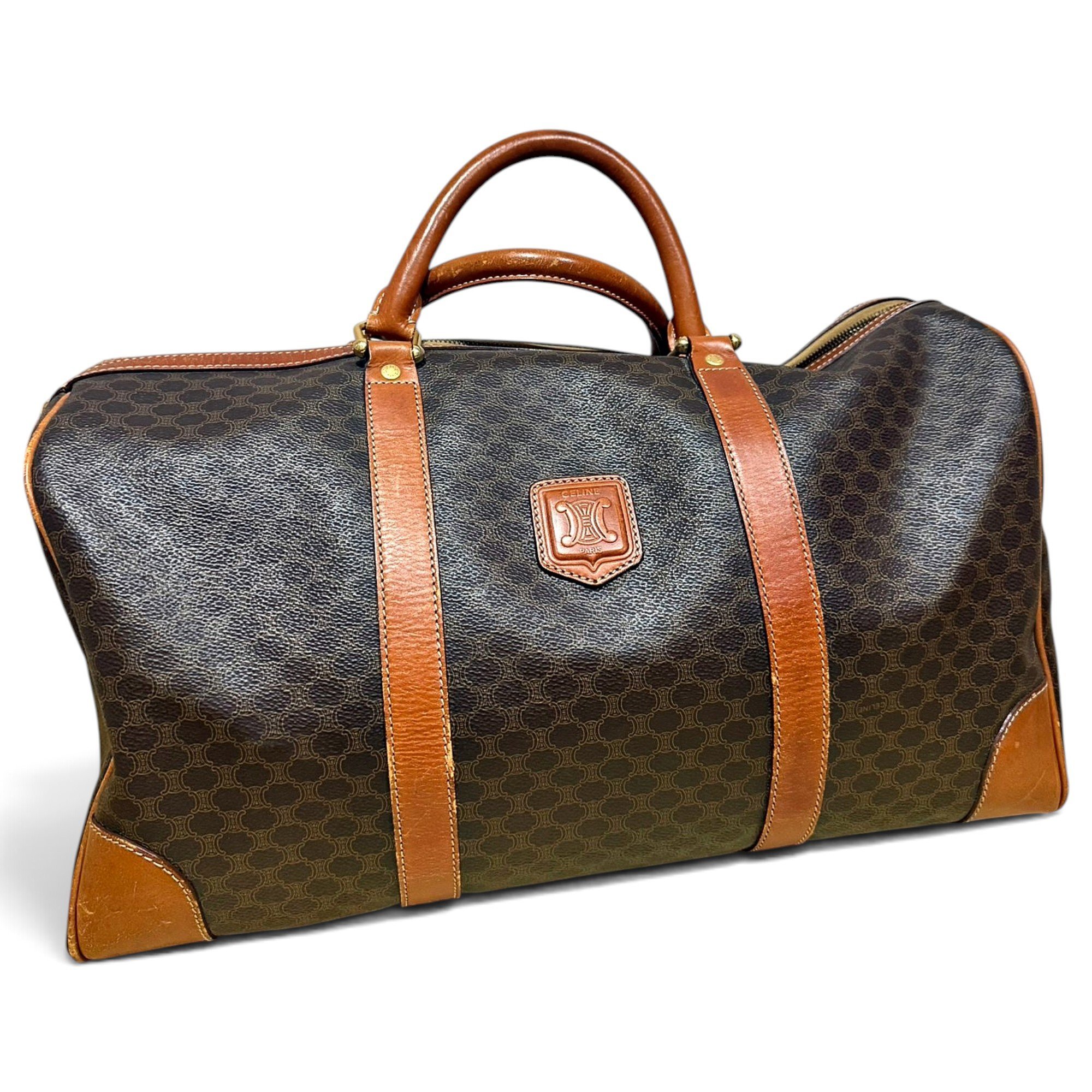 Leather travel bag
