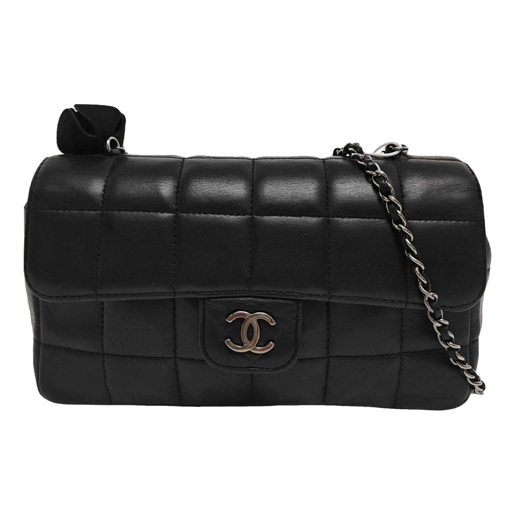 Timeless/Classique leather crossbody bag