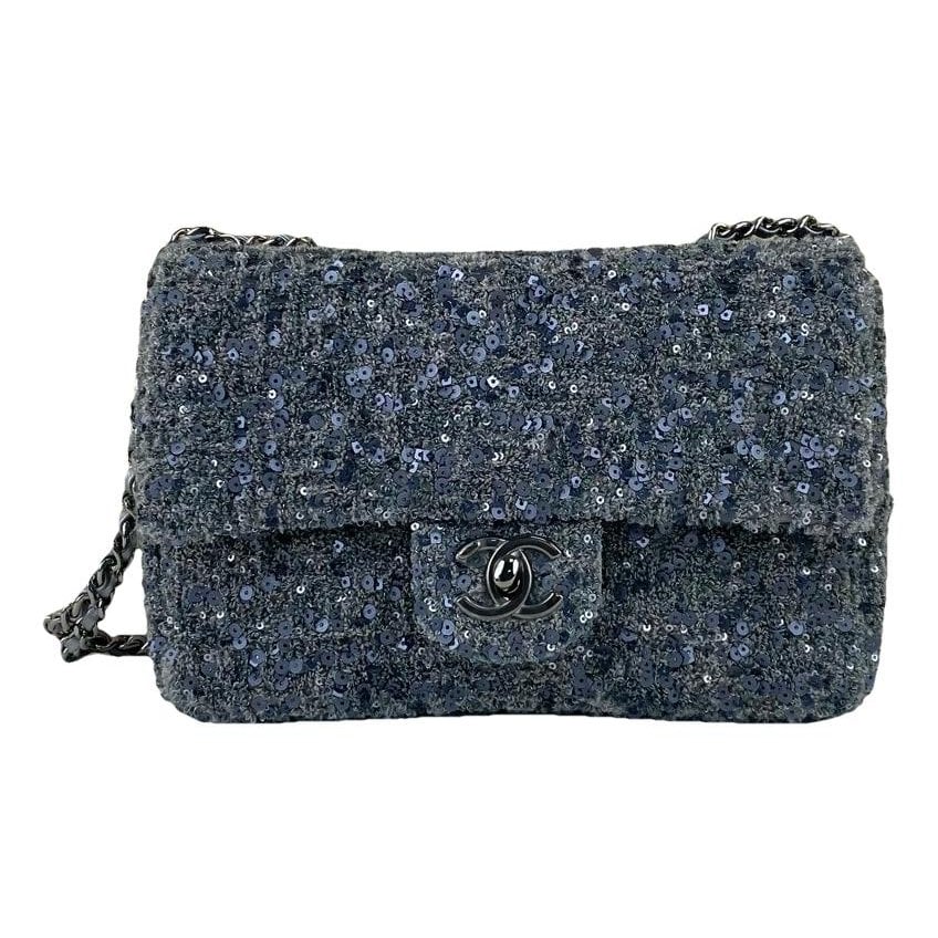 Timeless/Classique tweed crossbody bag