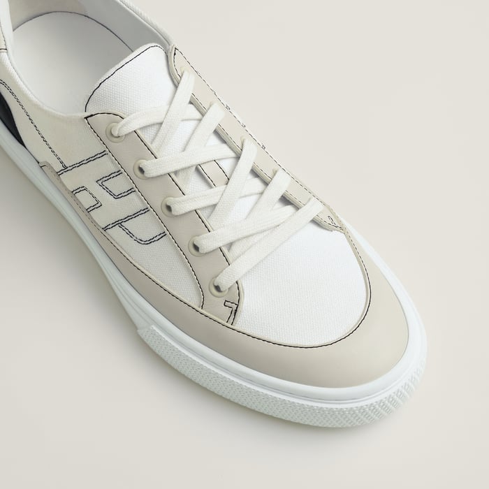 Deep Sneaker