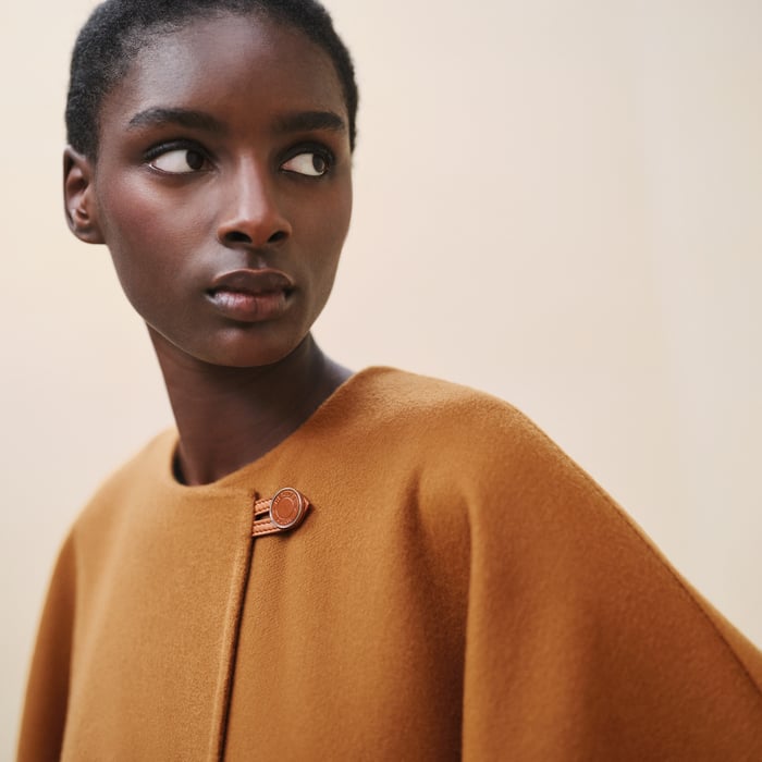 Marron Caramel Cashmere Opera Cape