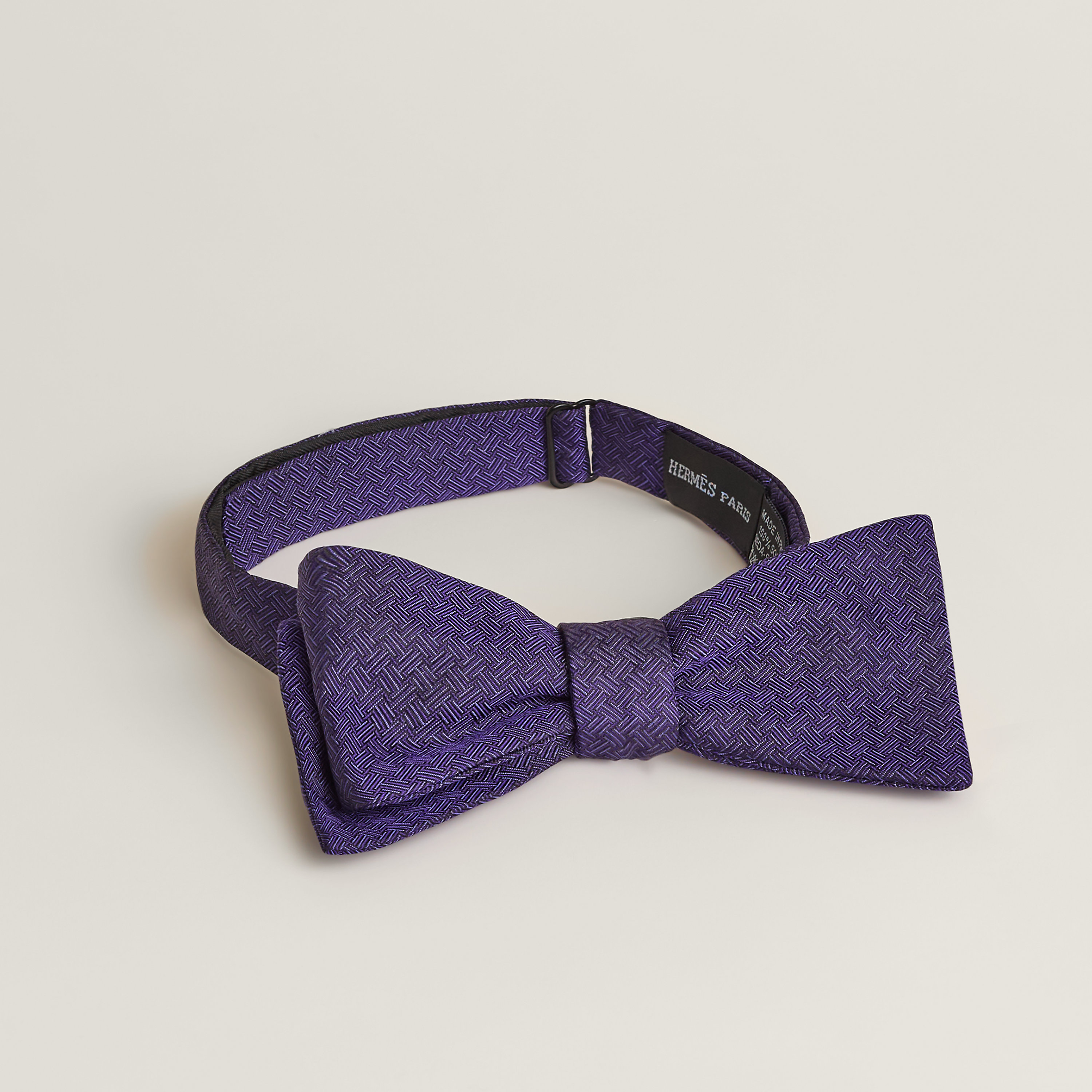 Terre d'H bow tie