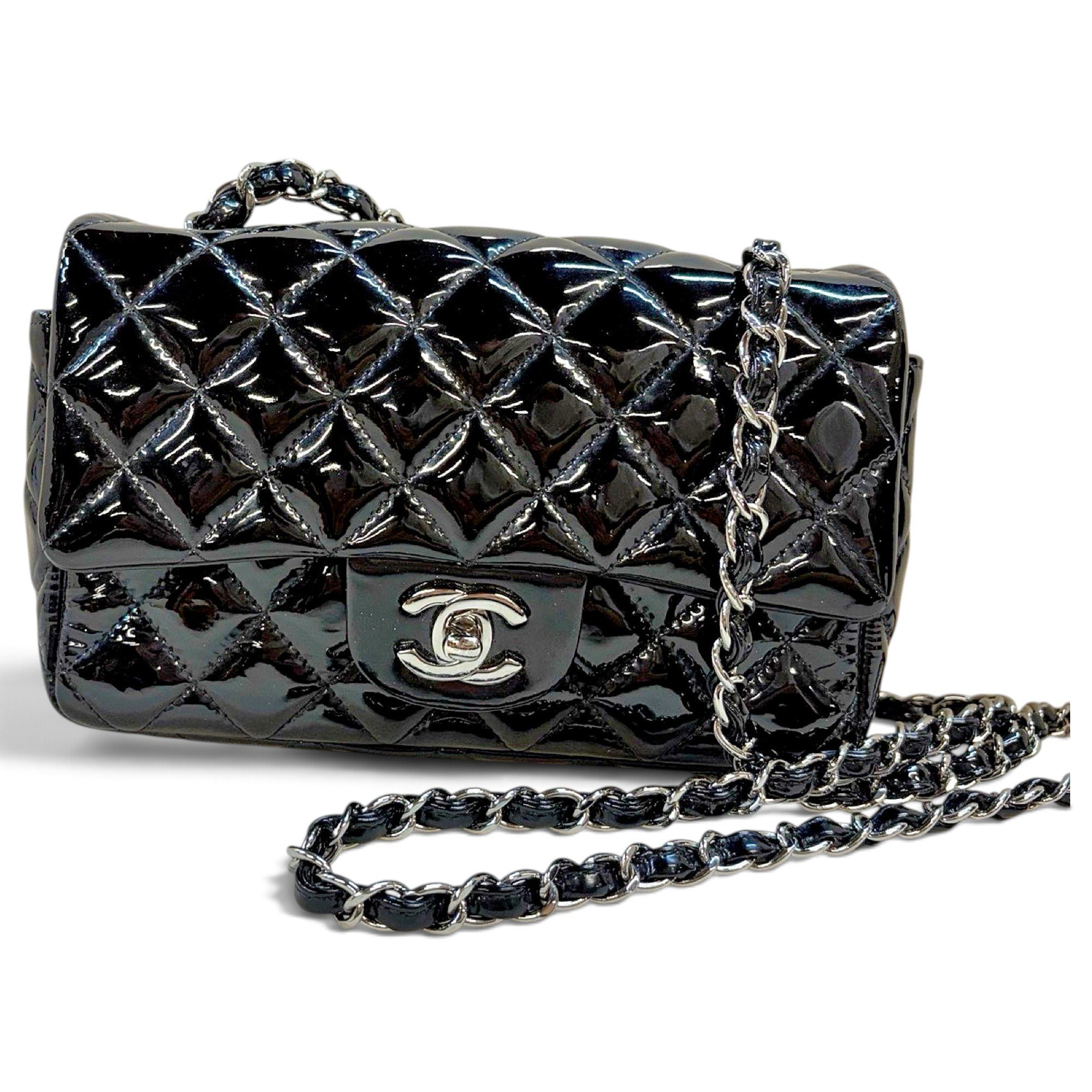 Timeless/Classique patent leather handbag