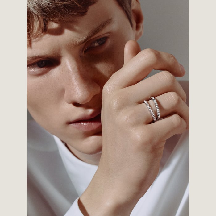 썽 꼴로리 Hermès Clou d'H 링, 라지 모델
