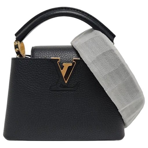 Capucines leather handbag