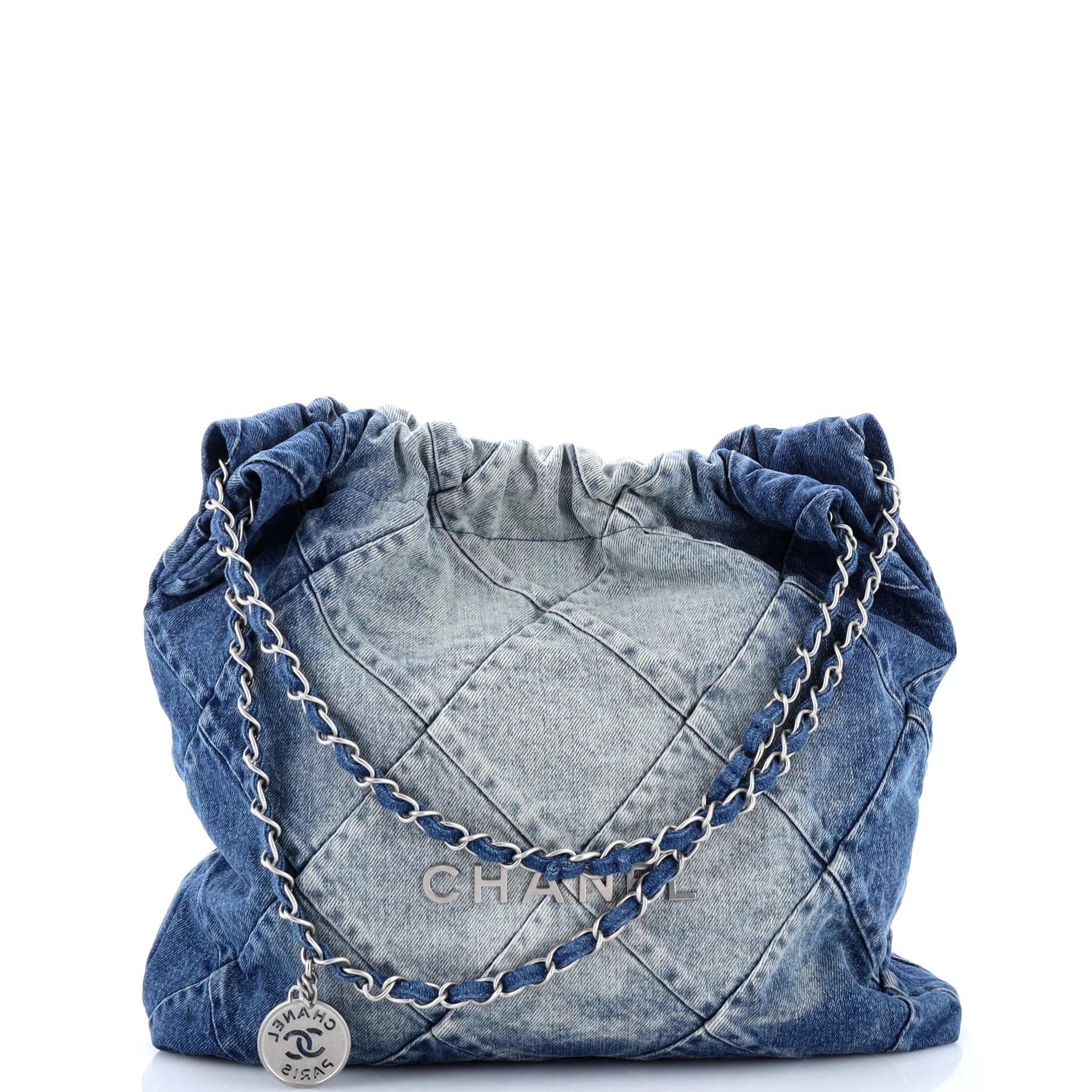 Chanel 22 handbag