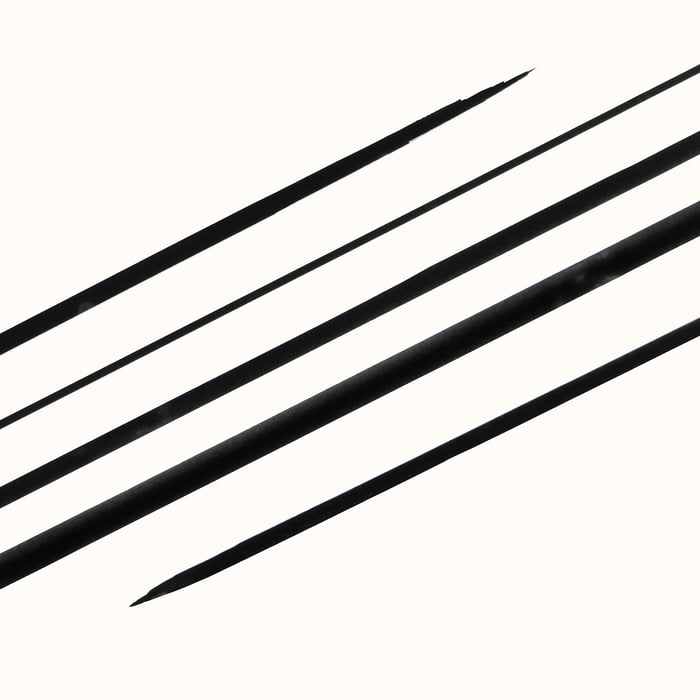 01 – Encre Noire Precision Eyeliner, Encre Noire