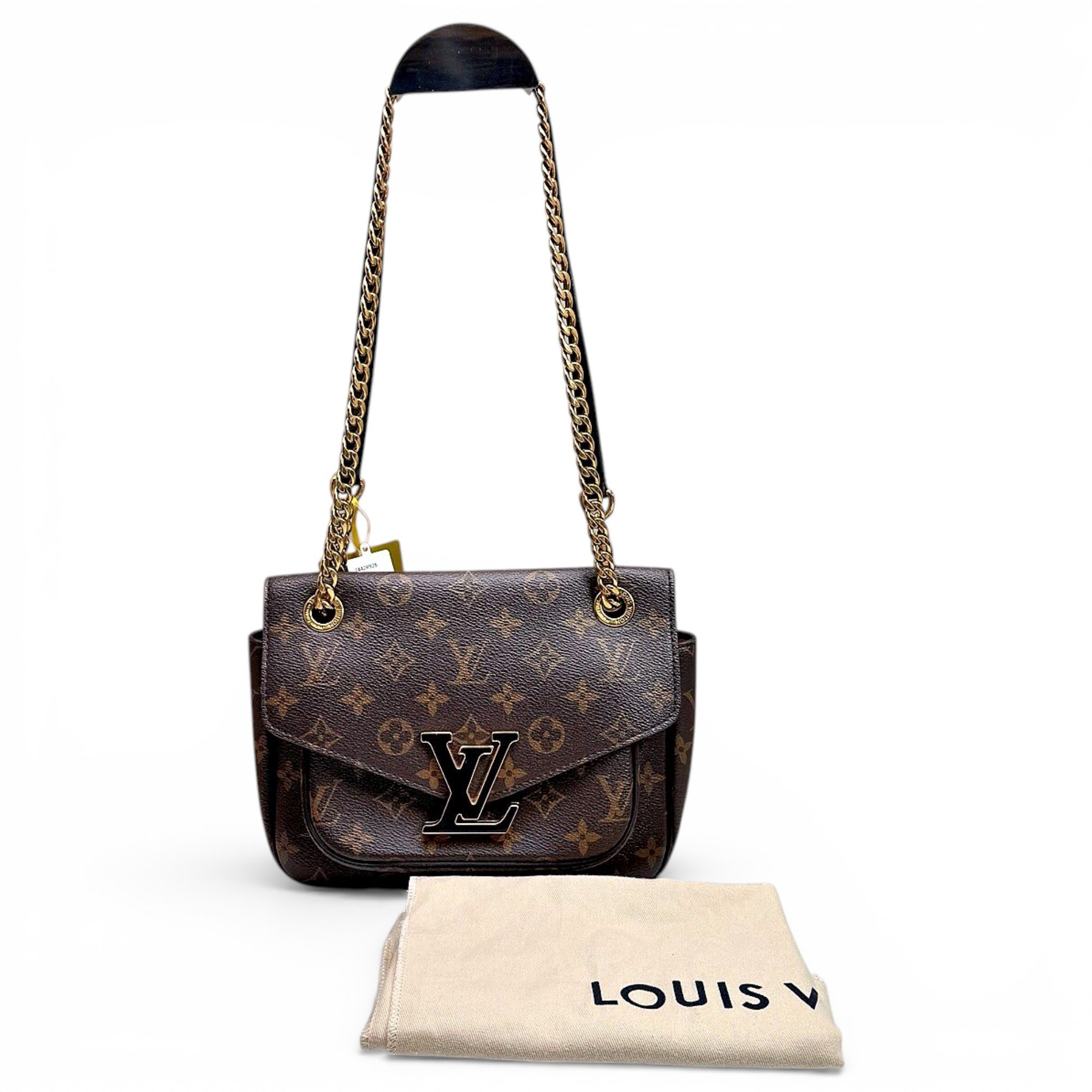 Passy leather handbag