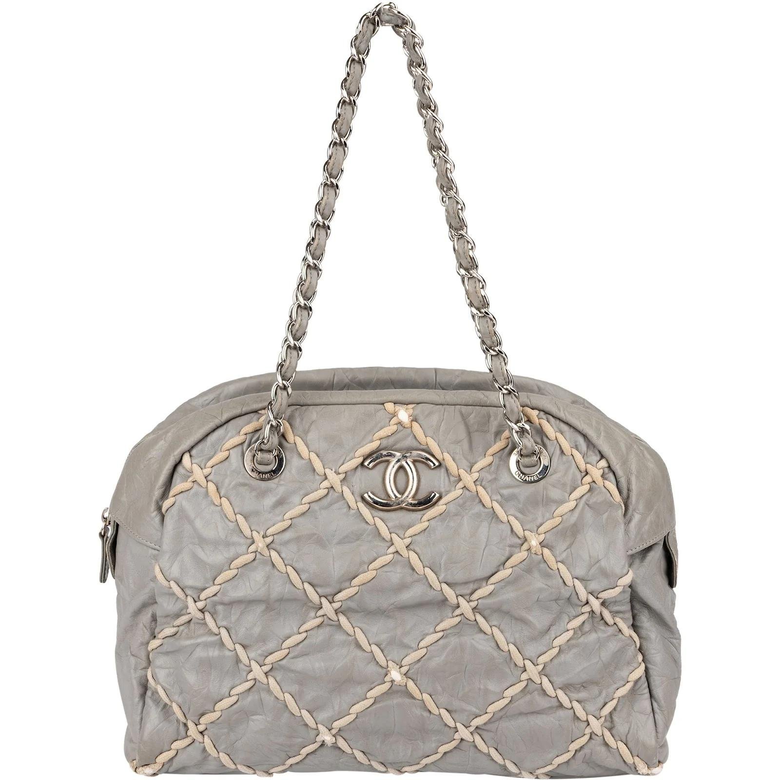 Trendy CC Bowler leather handbag