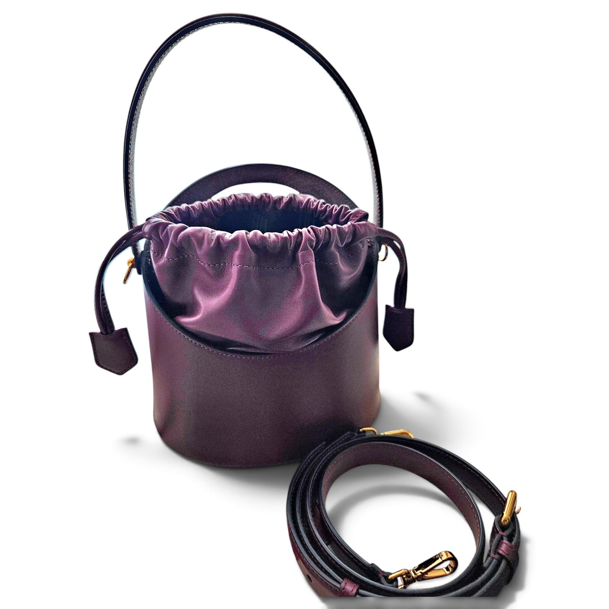 Leather handbag
