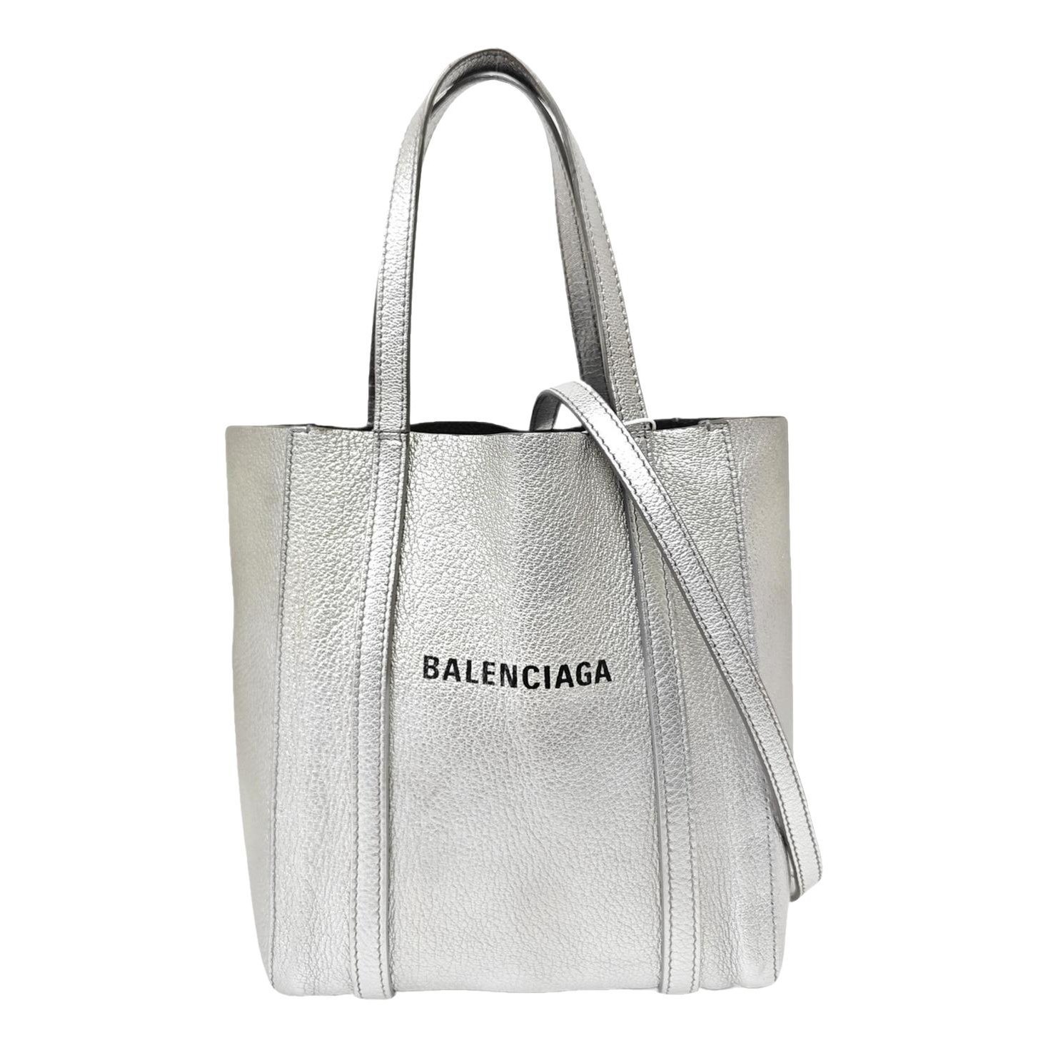 Everyday leather handbag