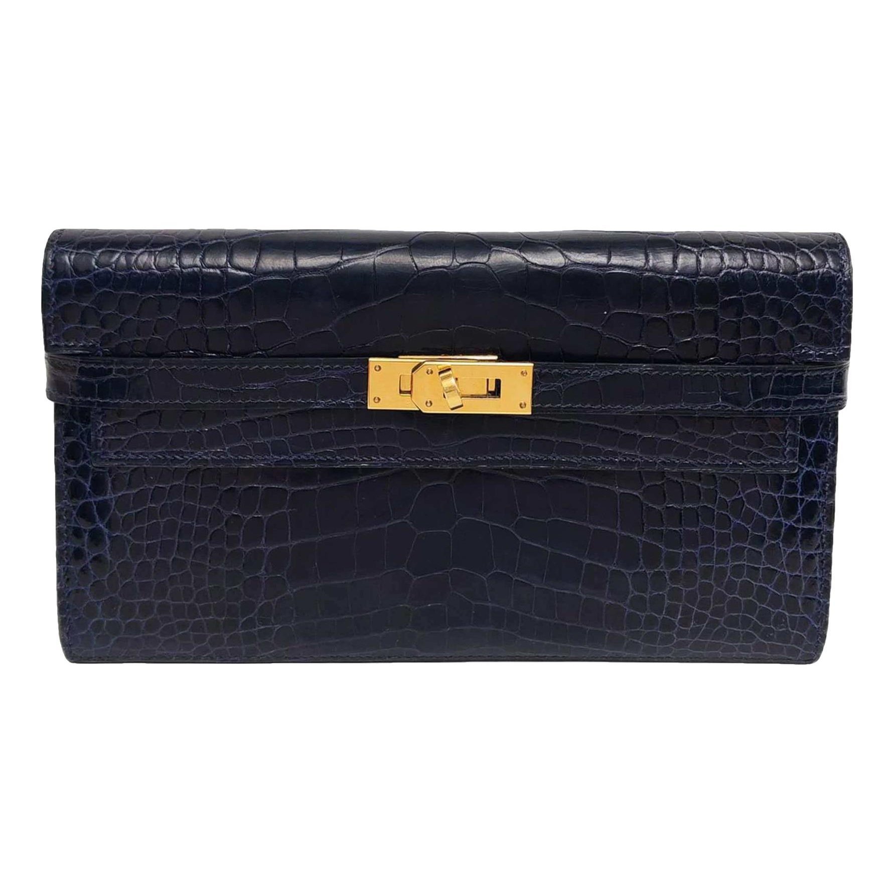 Kelly to go leather clutch bag