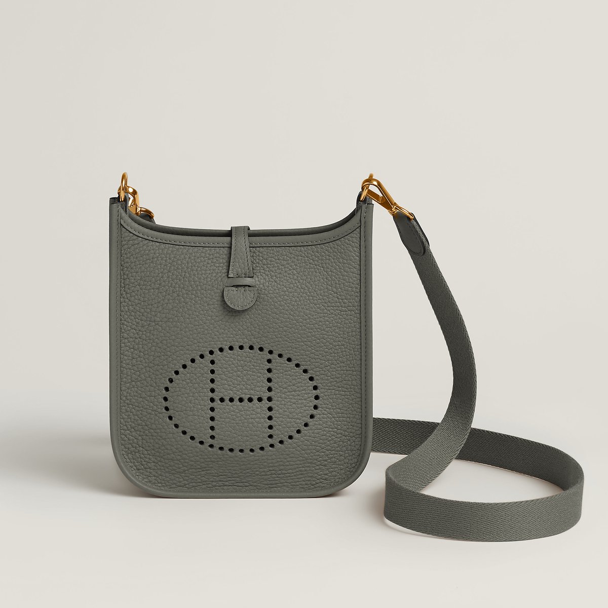 Evelyne 16 Amazone 백
