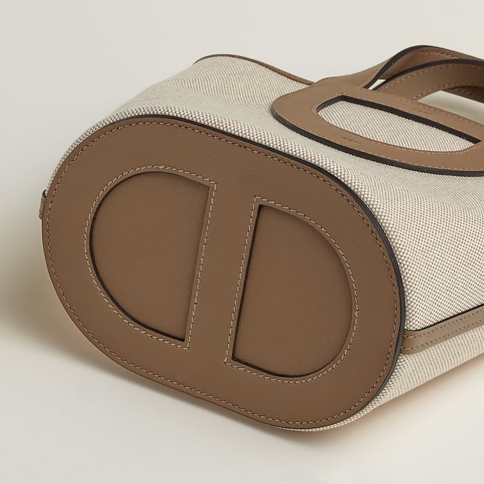 Hermès In-the-loop 18 백