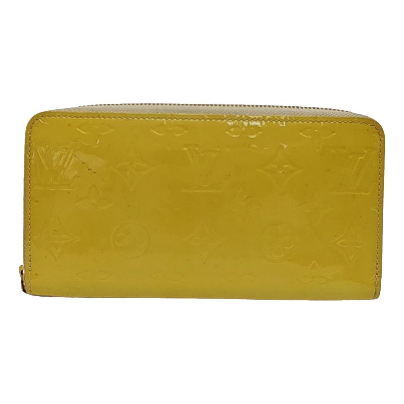 Patent leather handbag