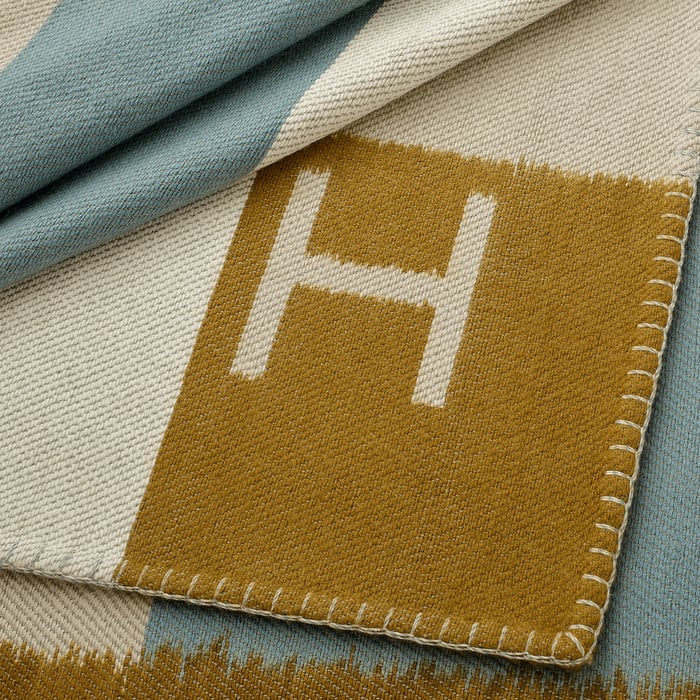 Ikat H Echelle Blanket