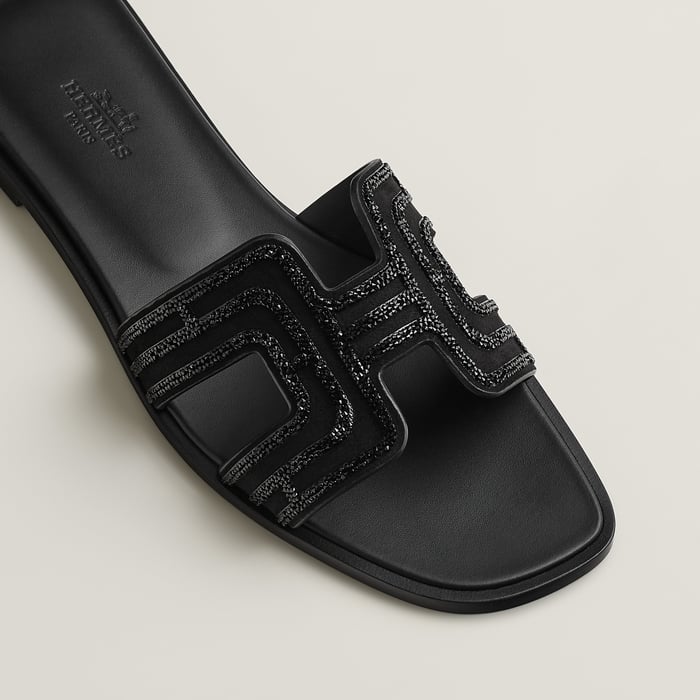 Noir Oran Sandal