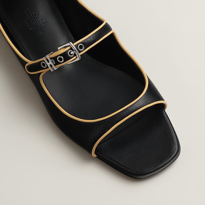 Kristen Sandal