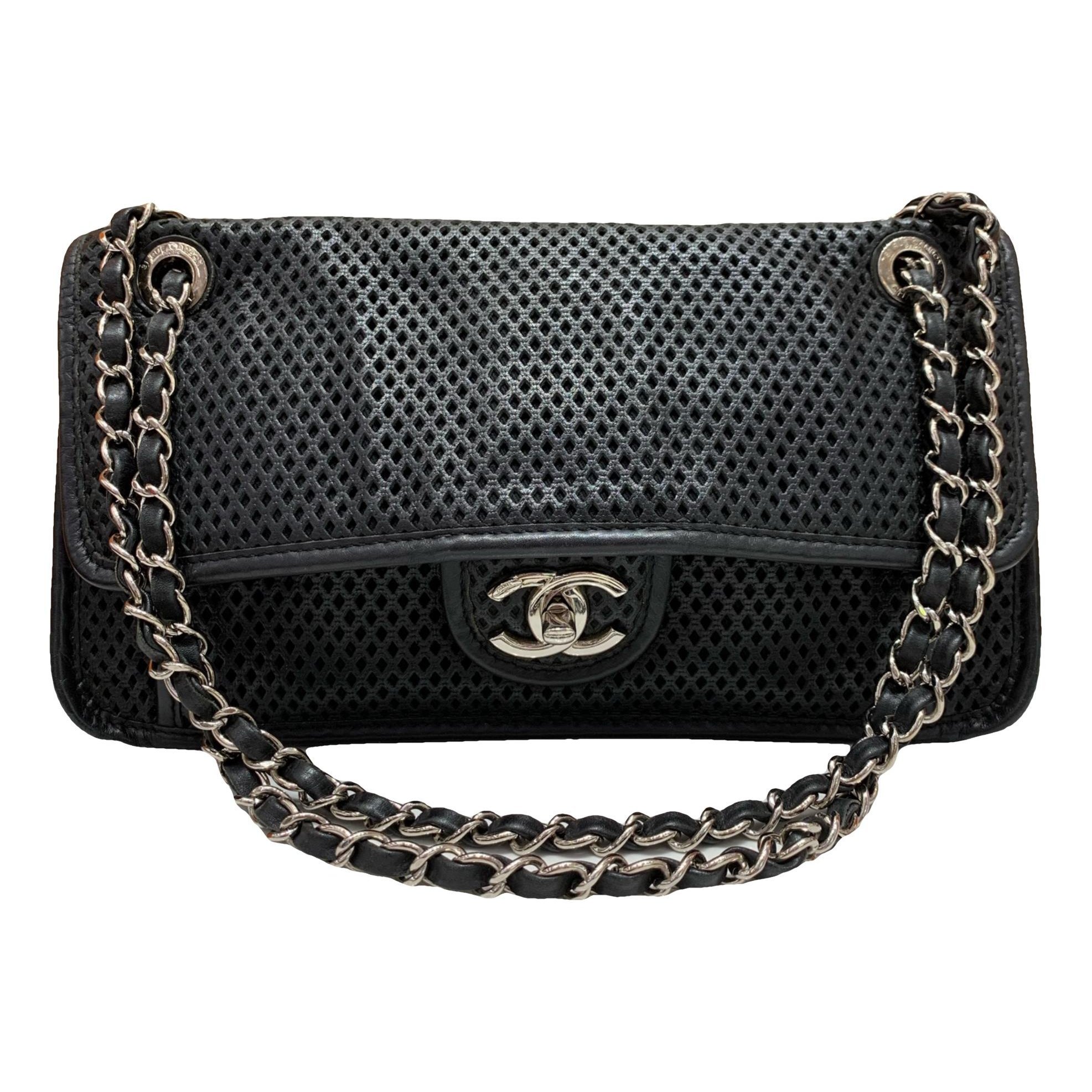 Timeless/Classique leather crossbody bag