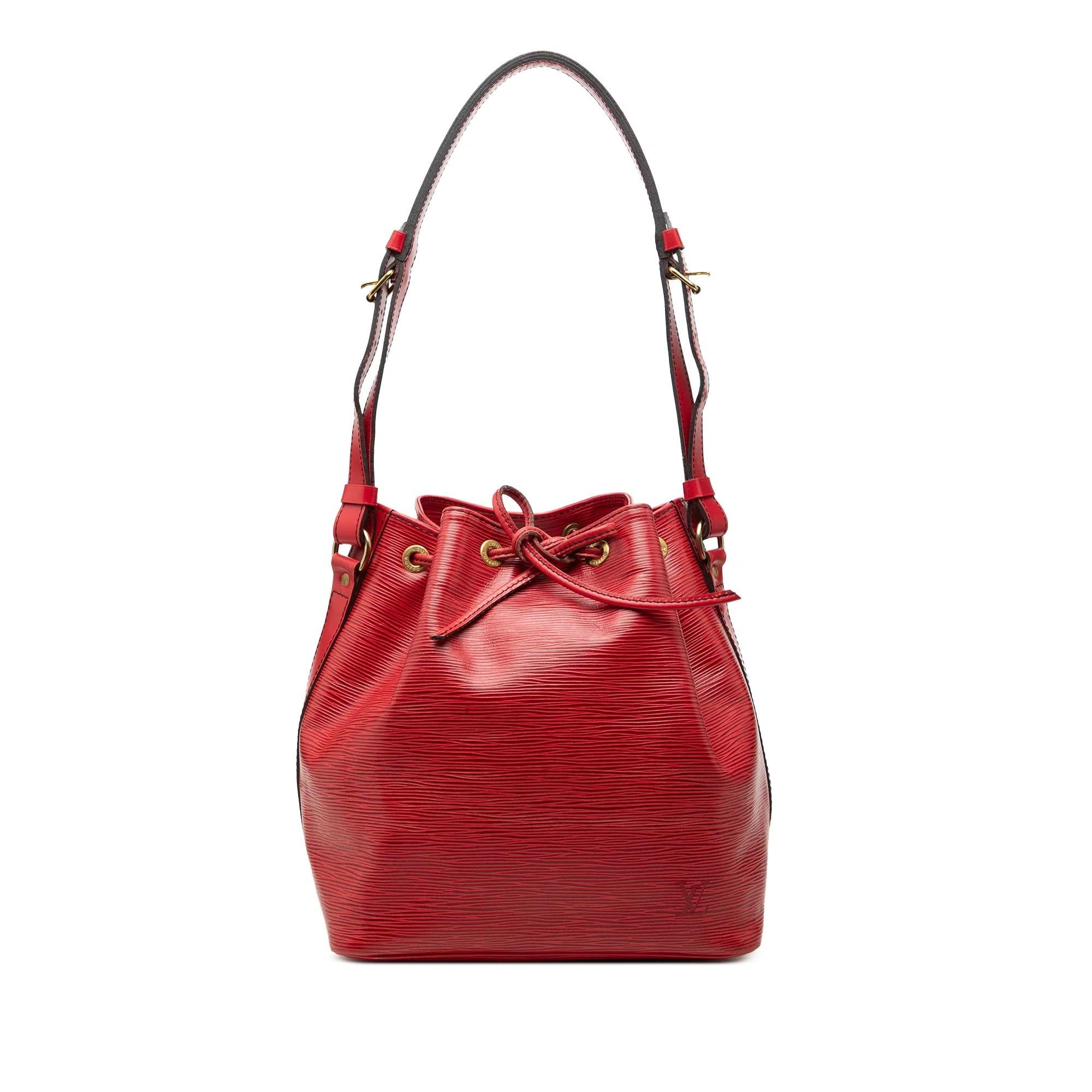 Bucket leather tote