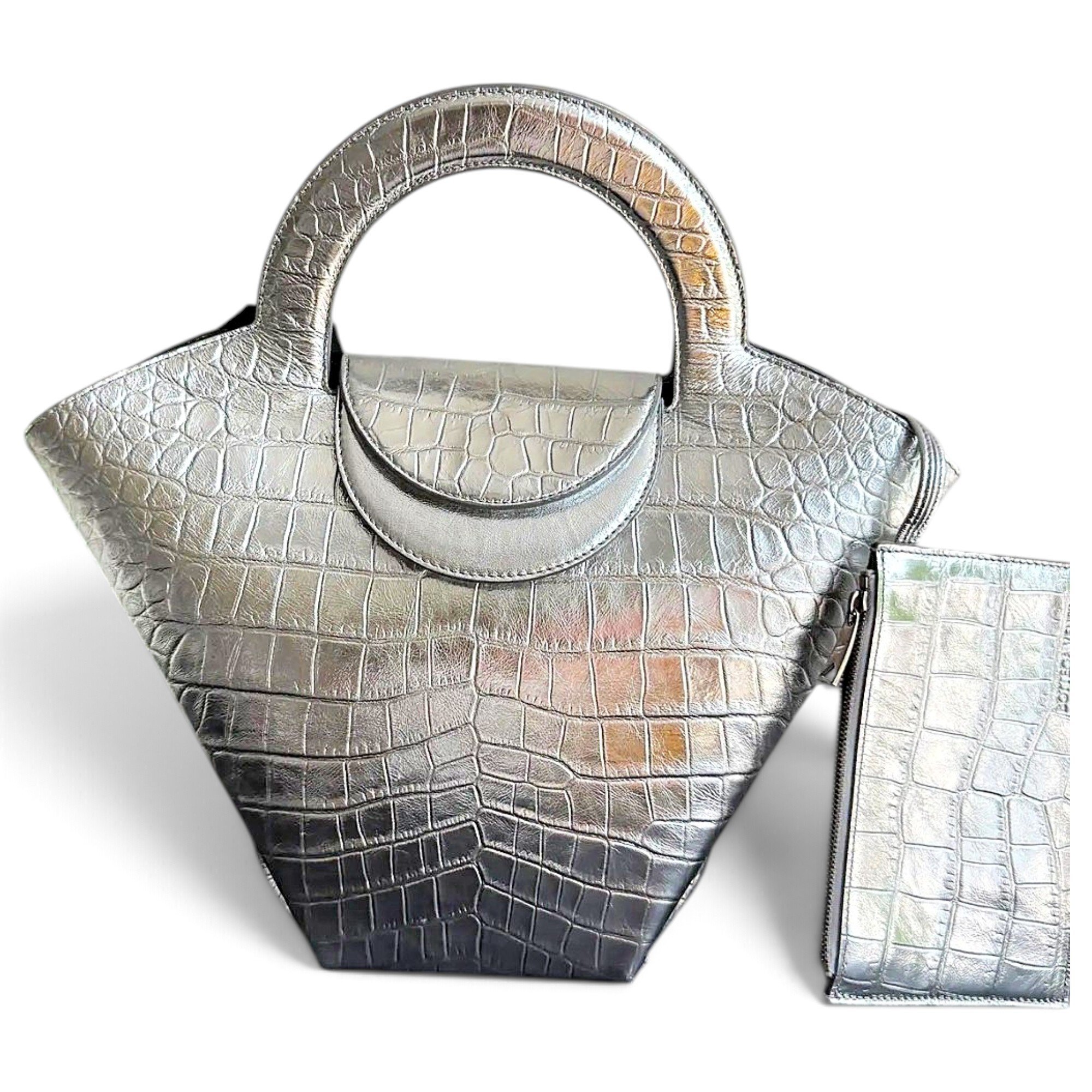 Leather handbag