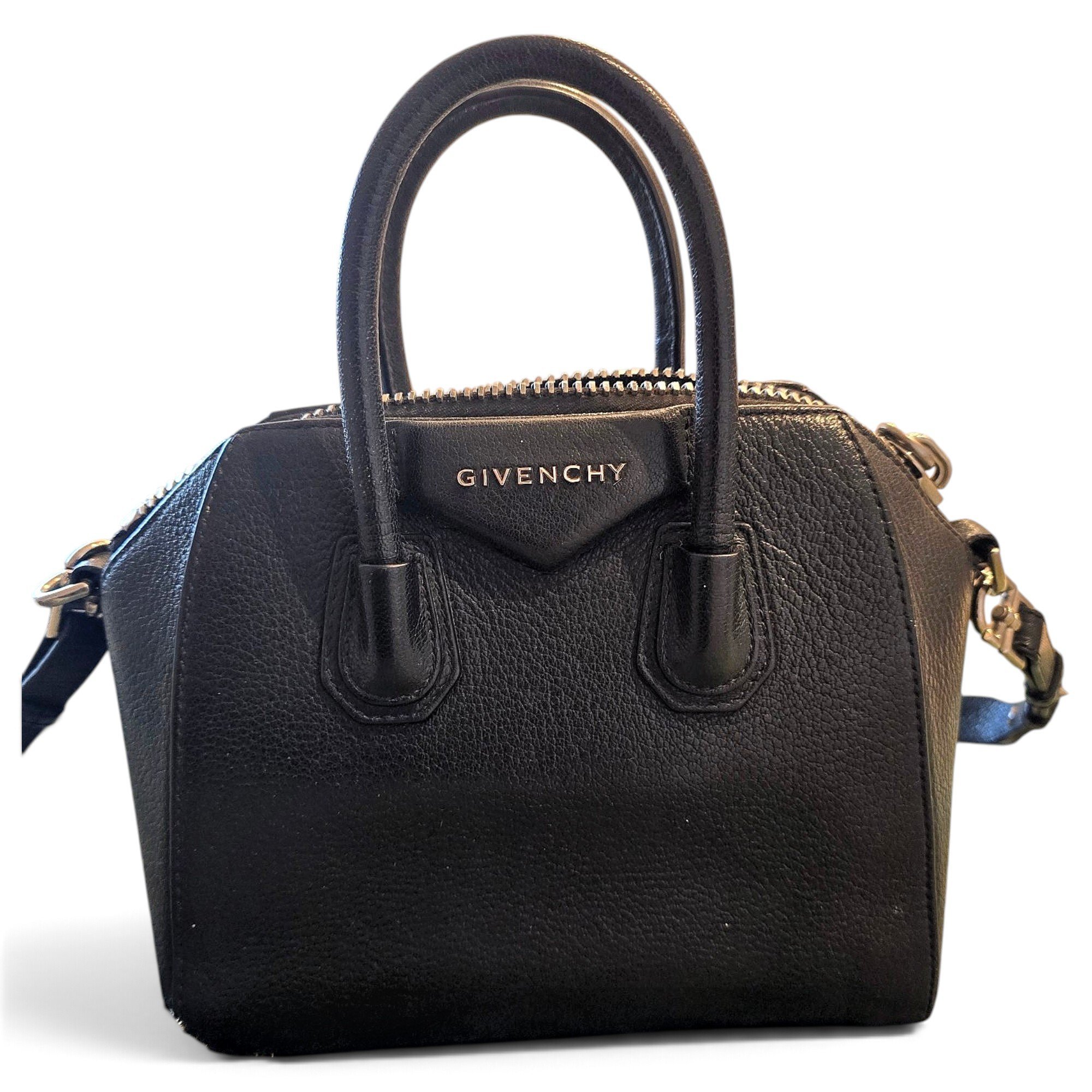 Antigona leather handbag