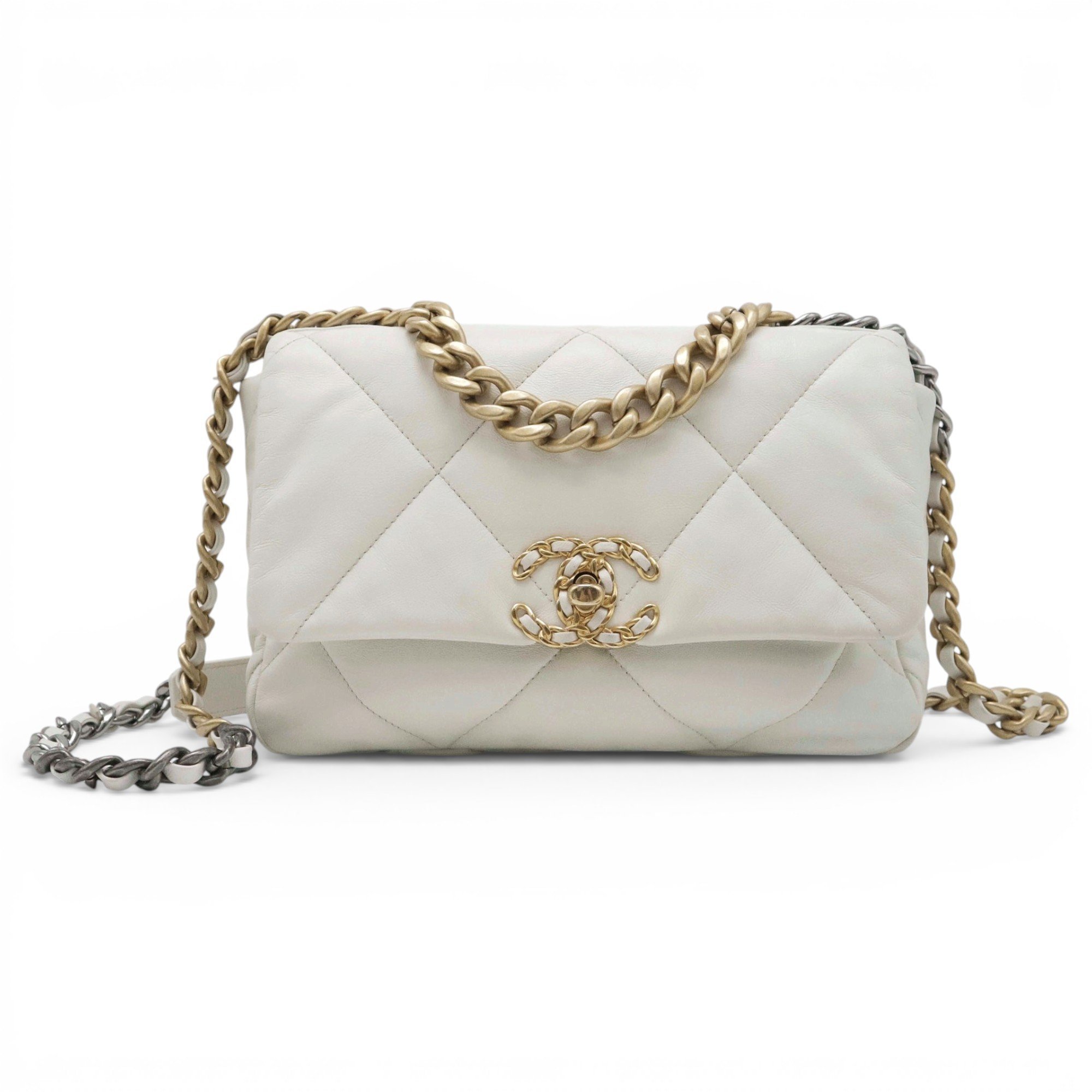 Chanel 19 leather handbag
