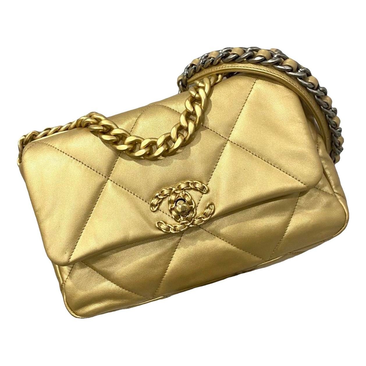 Chanel 19 leather handbag
