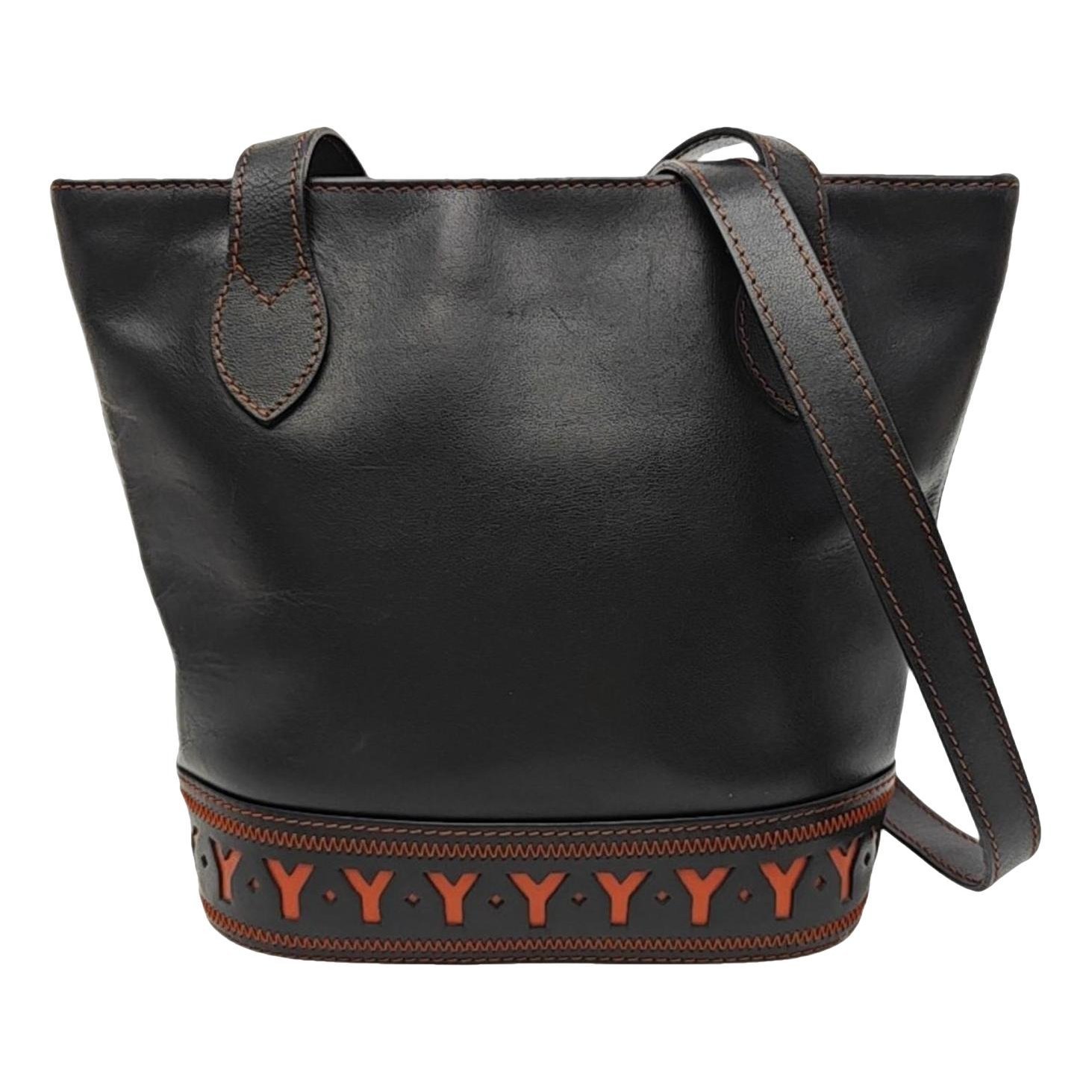 Leather handbag