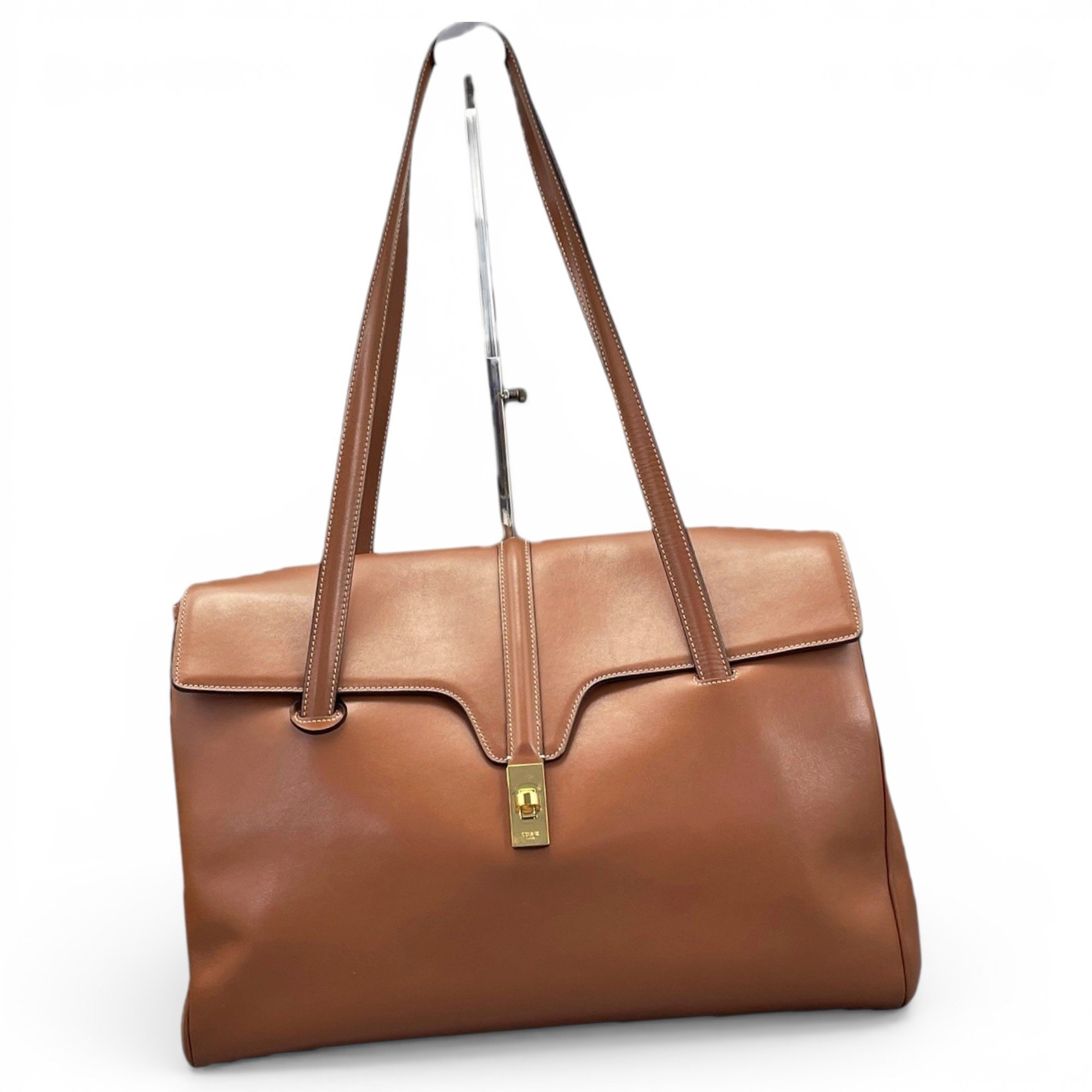 Sac 16 leather handbag