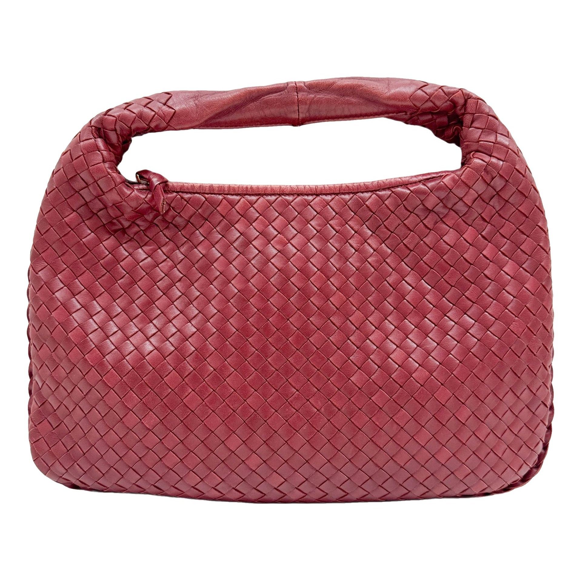 Veneta leather handbag