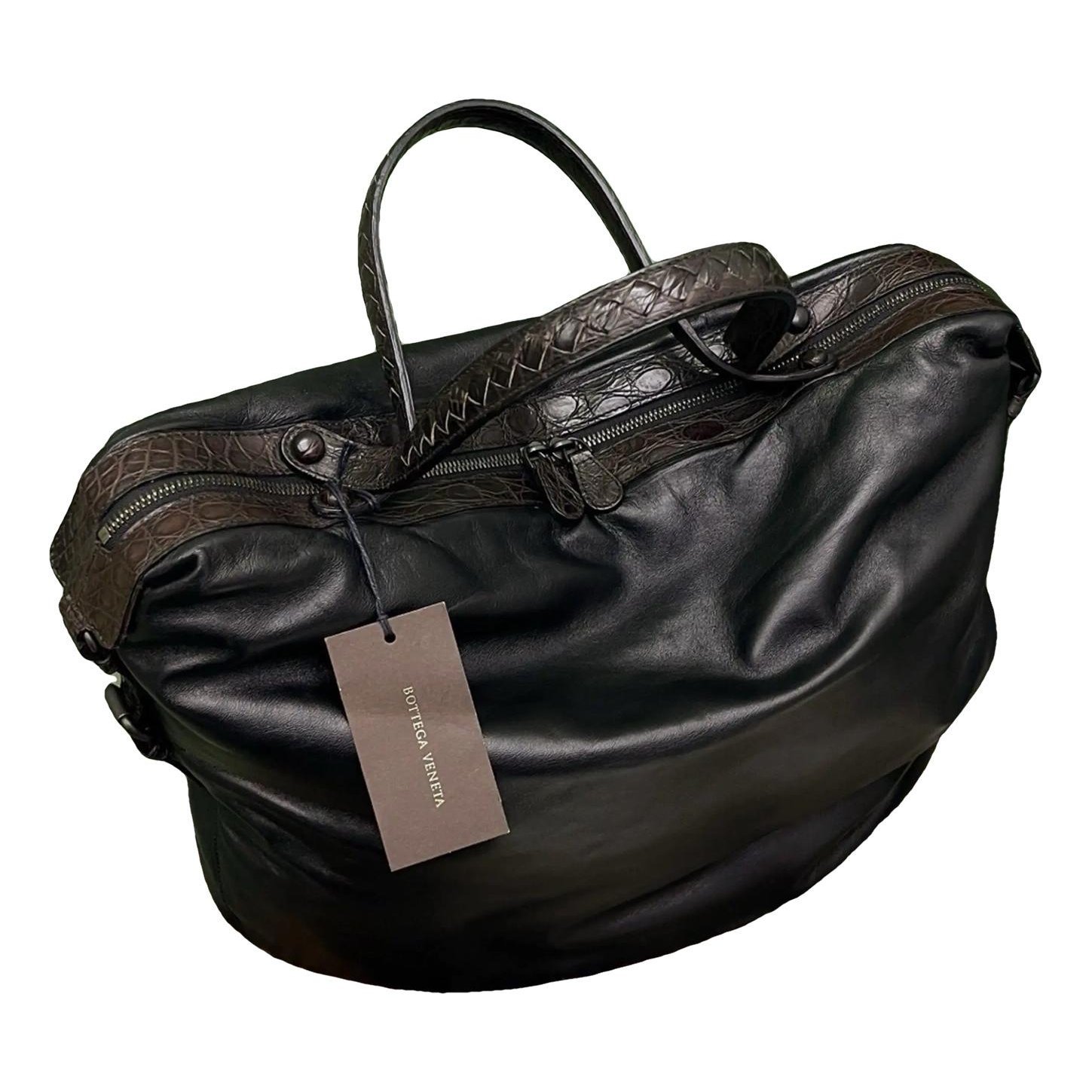 Veneta leather handbag